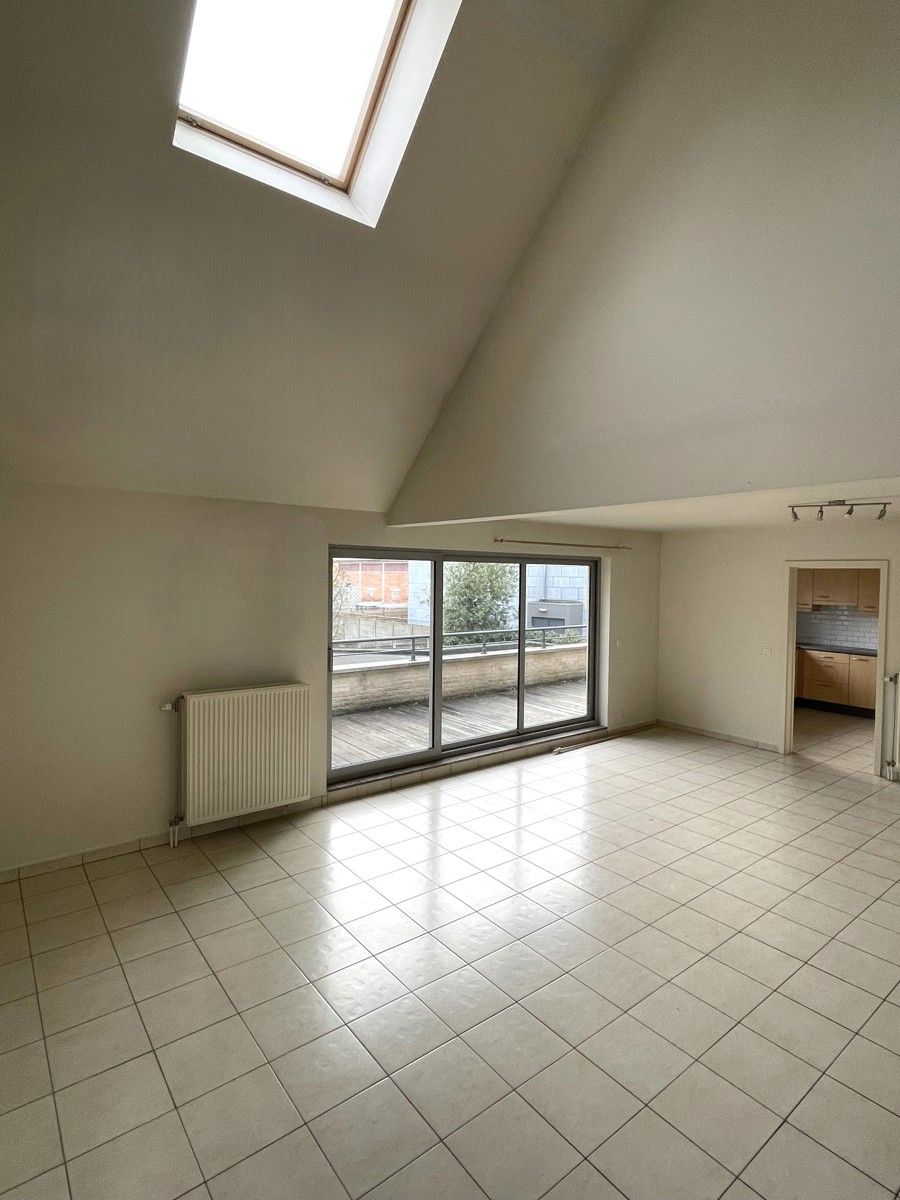 Duplex appartement met vide en groot zonnig terras foto 6