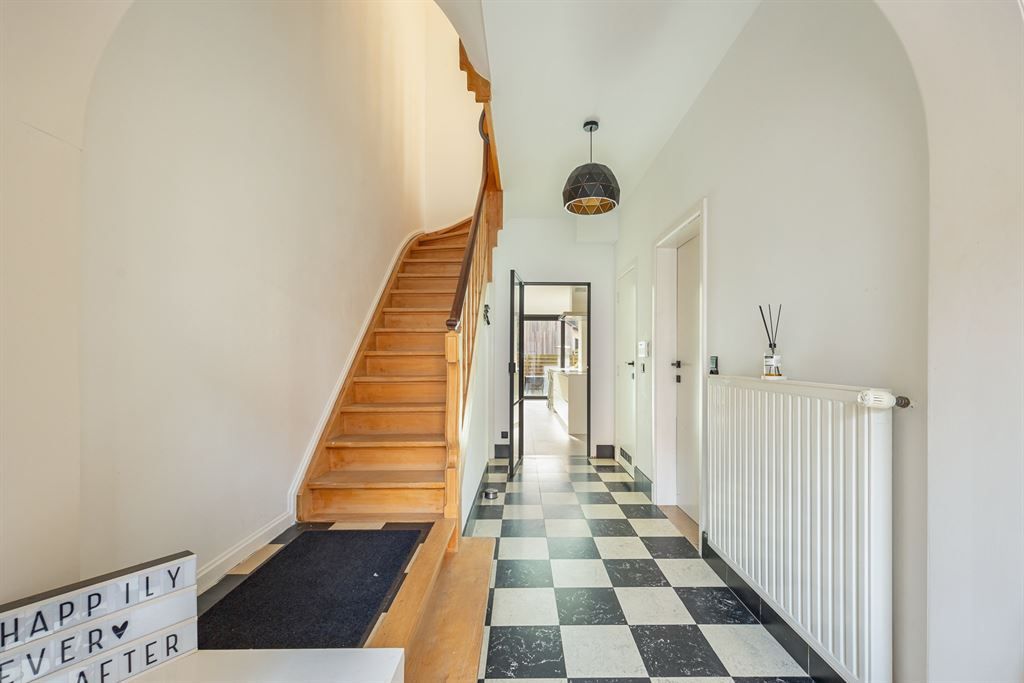 Ruime energiezuinige woning met tuin en garage foto 9