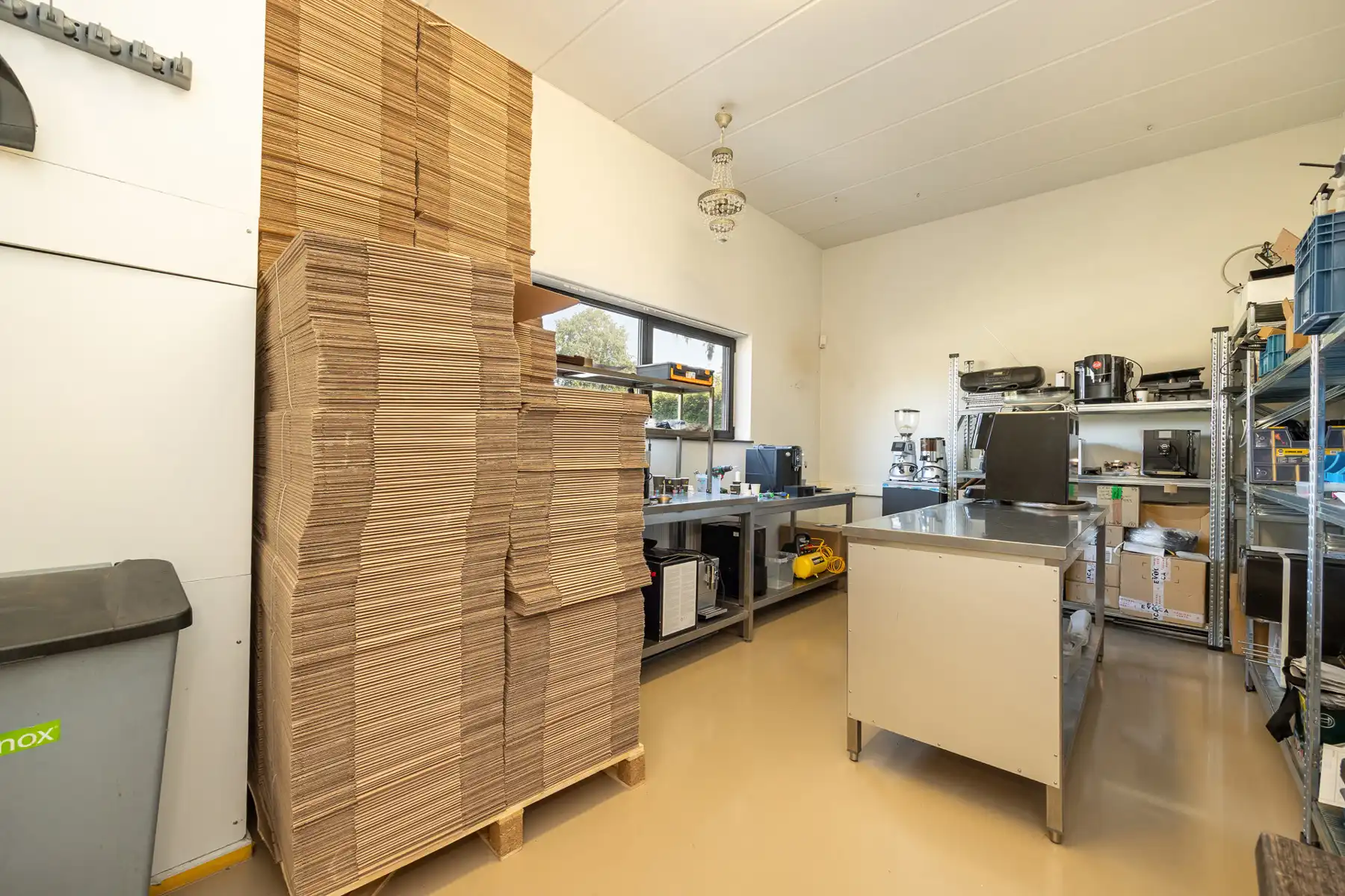 Woning met handelspand op een perceel van 1.497m². foto 9