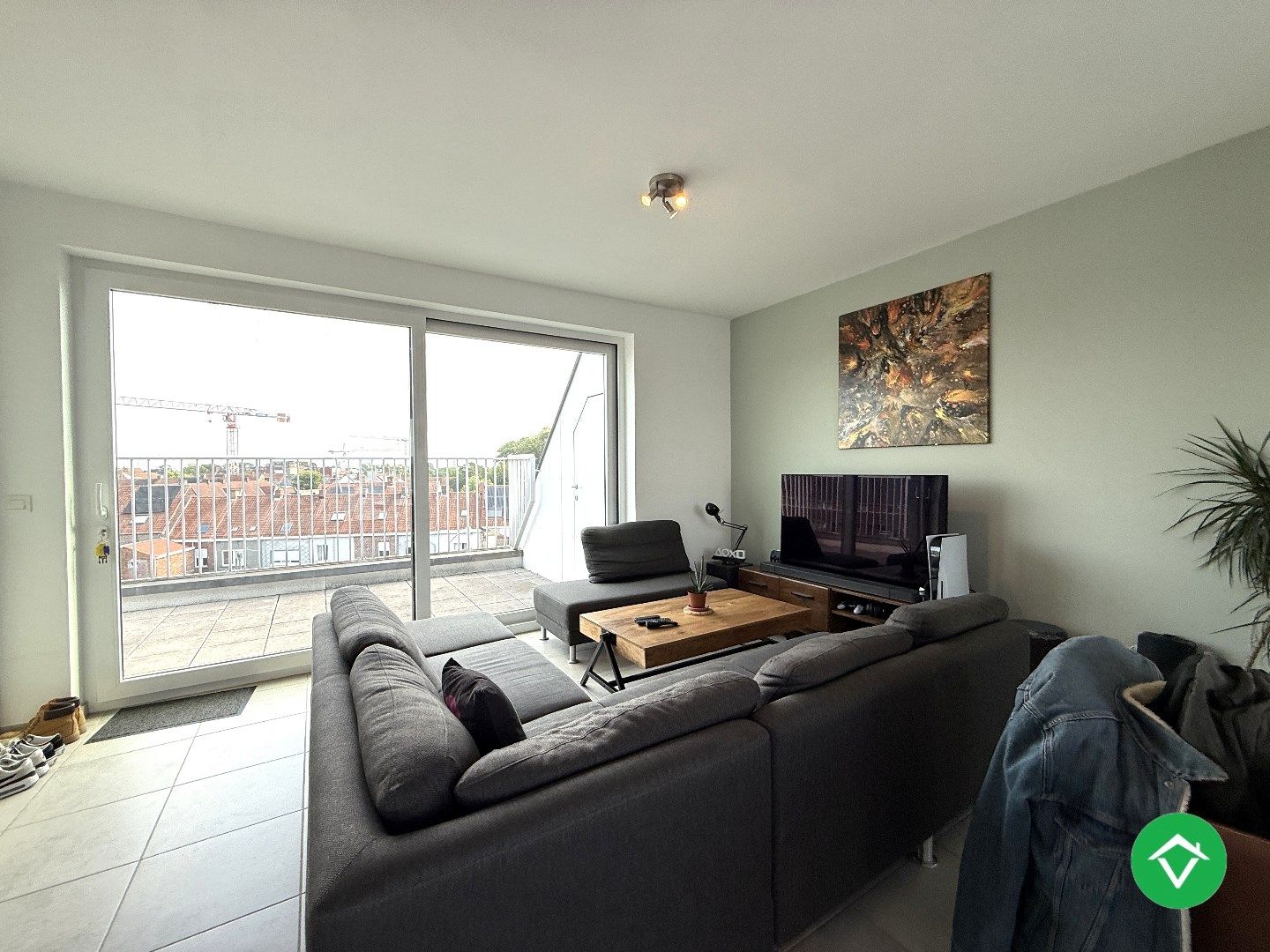 Prachtig dakappartement met twee slaapkamers, garage en twee terrassen met fenomenaal uitzicht te Roeselare foto 2