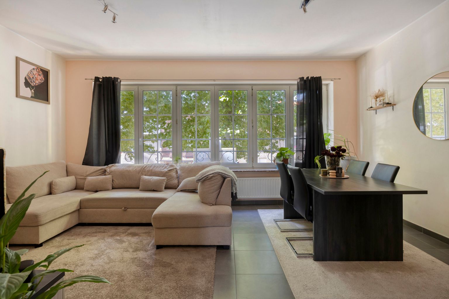  instapklaar 1-slaapkamerappartement met ruim terras foto 4