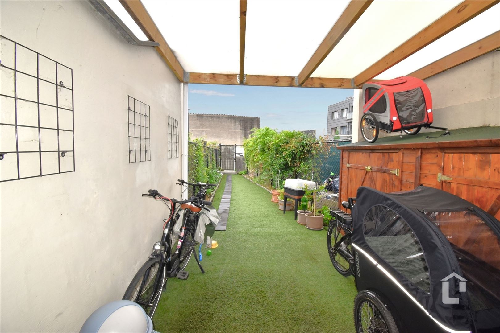 Instapklare, gerenoveerde woning tussen Wondelgem en Gent foto 11