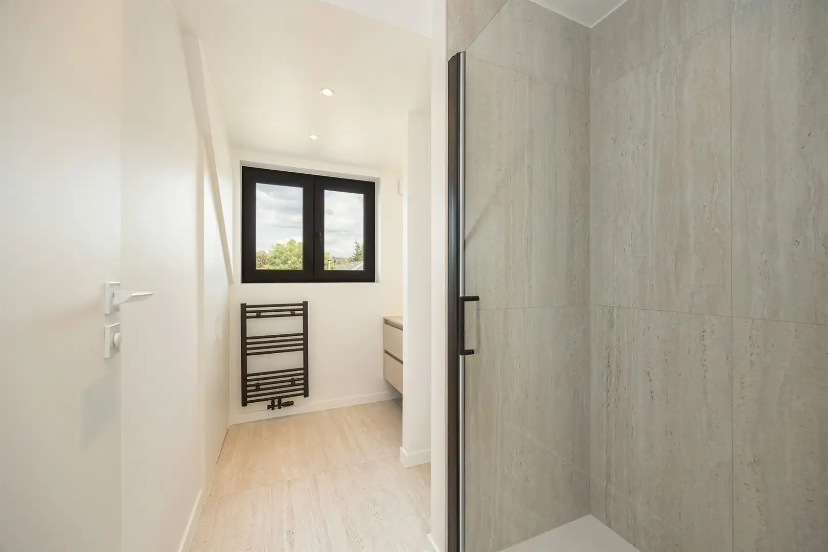Top-gerenoveerd duplexappartement in Ekeren-Donk foto 12