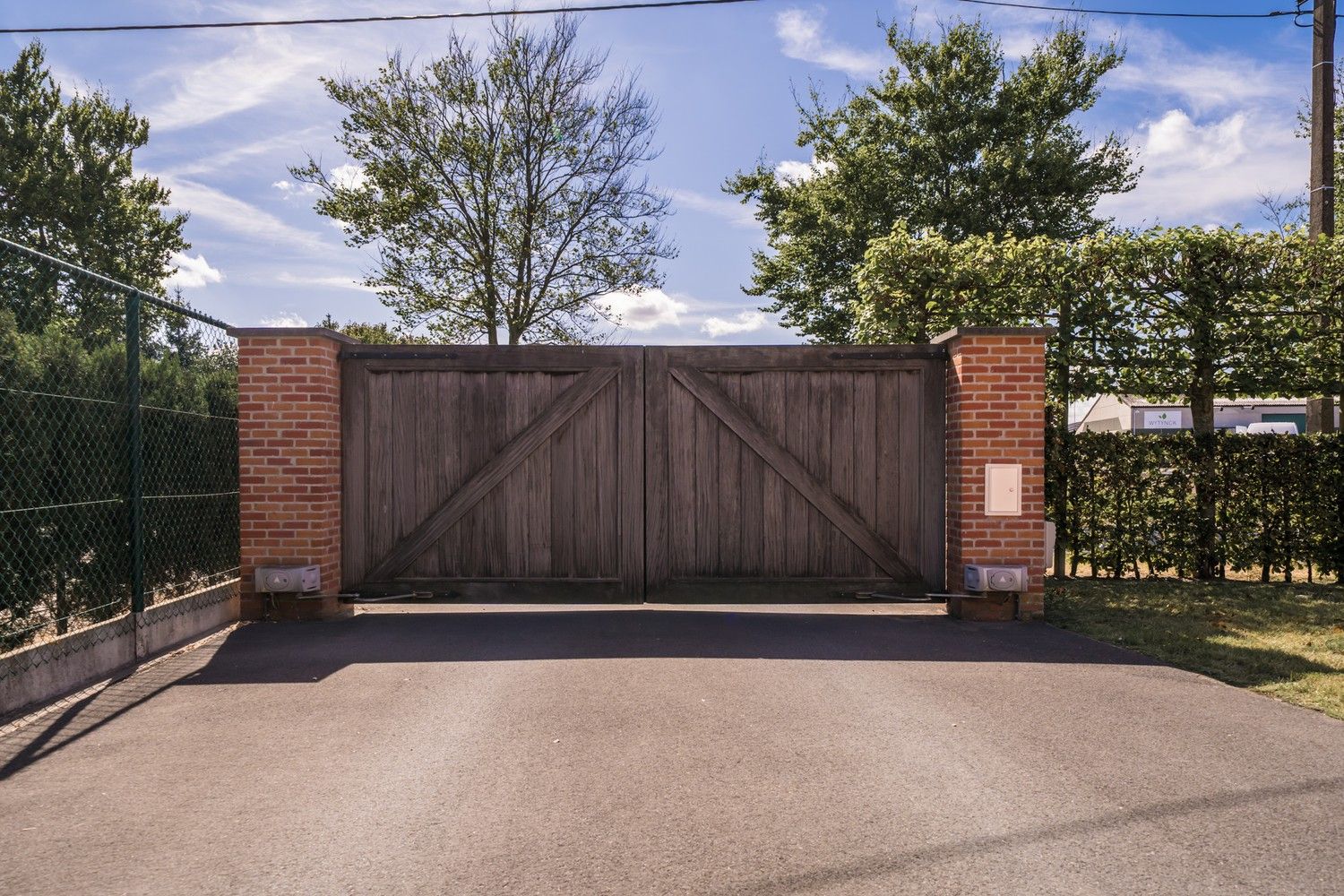Landelijke woning met ruime opslagplaats op volwassen stuk grond foto 7