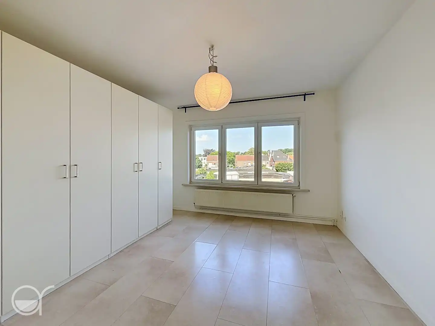 Rustig gelegen appartement met één slaapkamer, bureau en garagebox foto 8