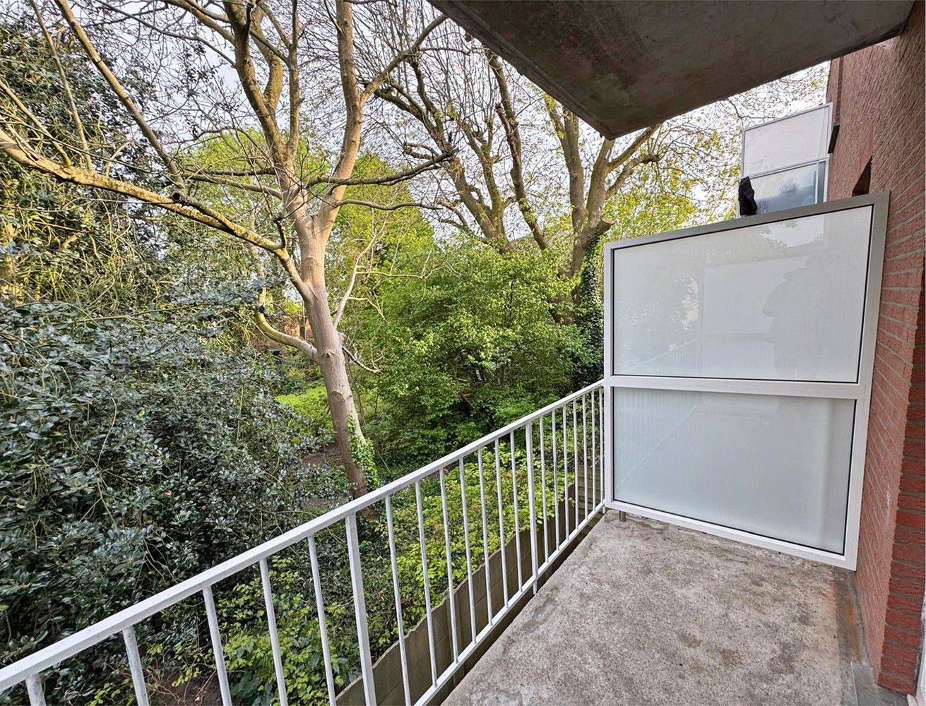 Appartement in kleinschalig gebouw met 2 slaapkamers en terras ! foto 9