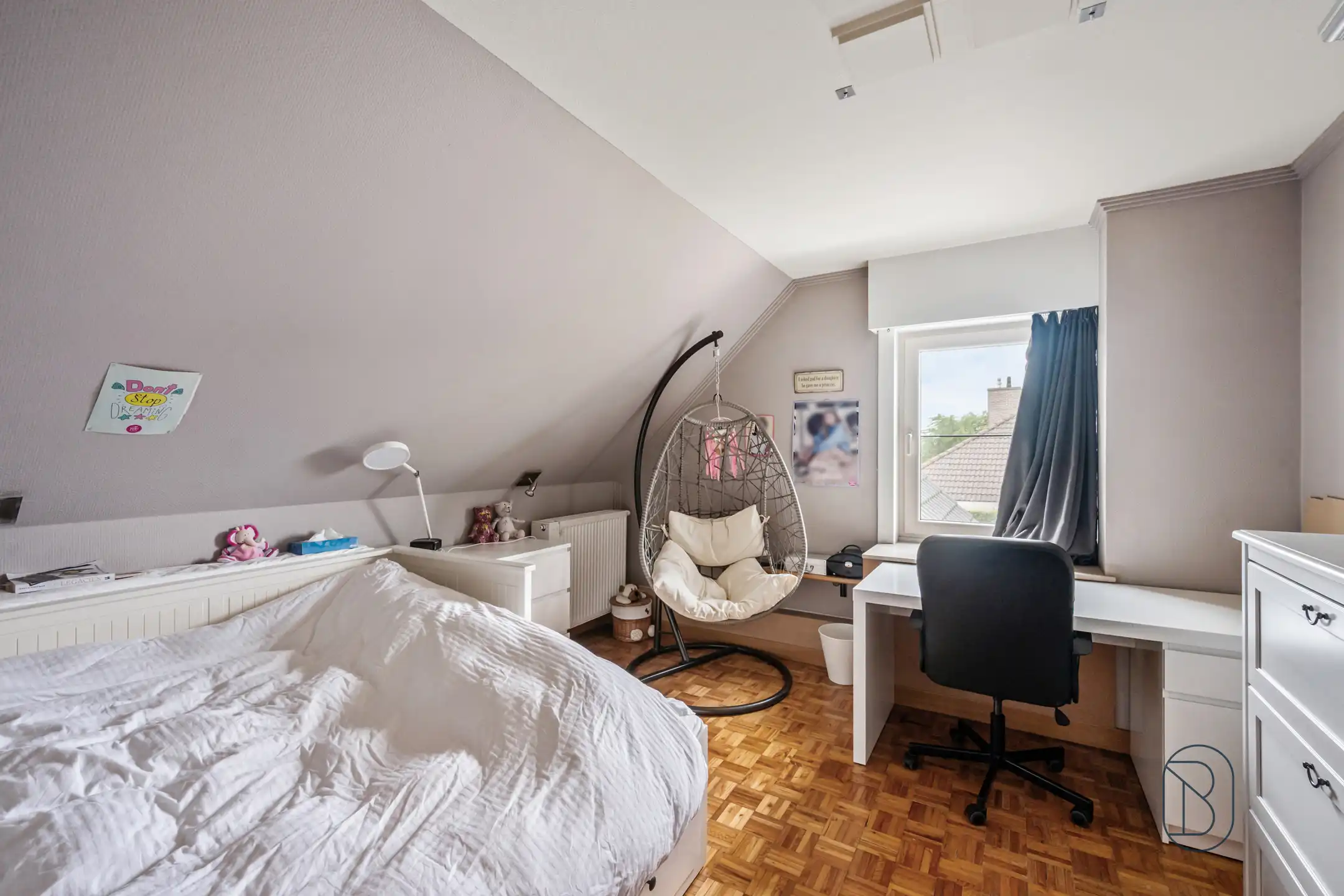 Rustig gelegen villa met 3 SLK, garage en zuidgerichte tuin foto 17
