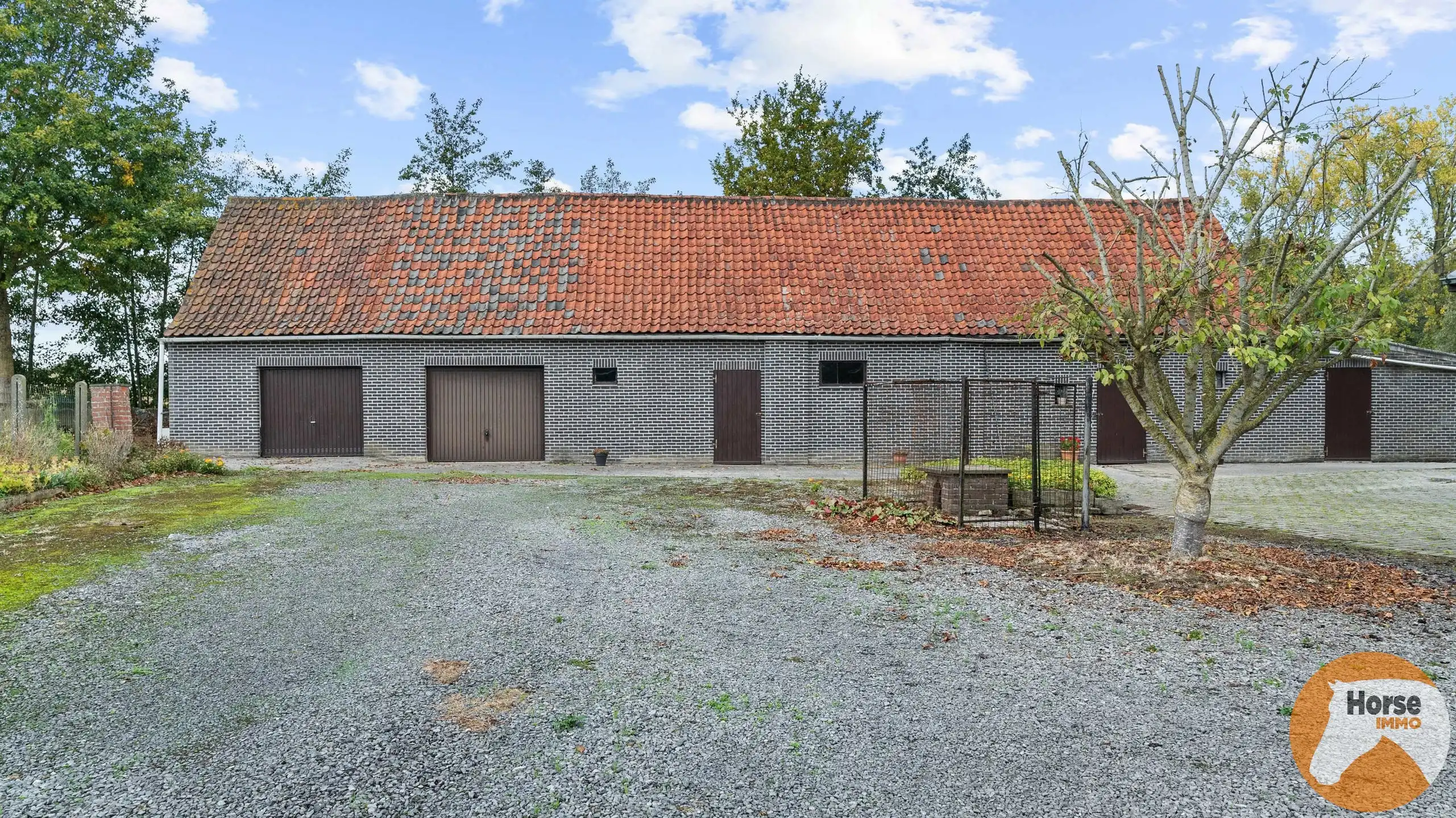 DEINZE - Landbouwwoning op +/-1,2HA foto 6