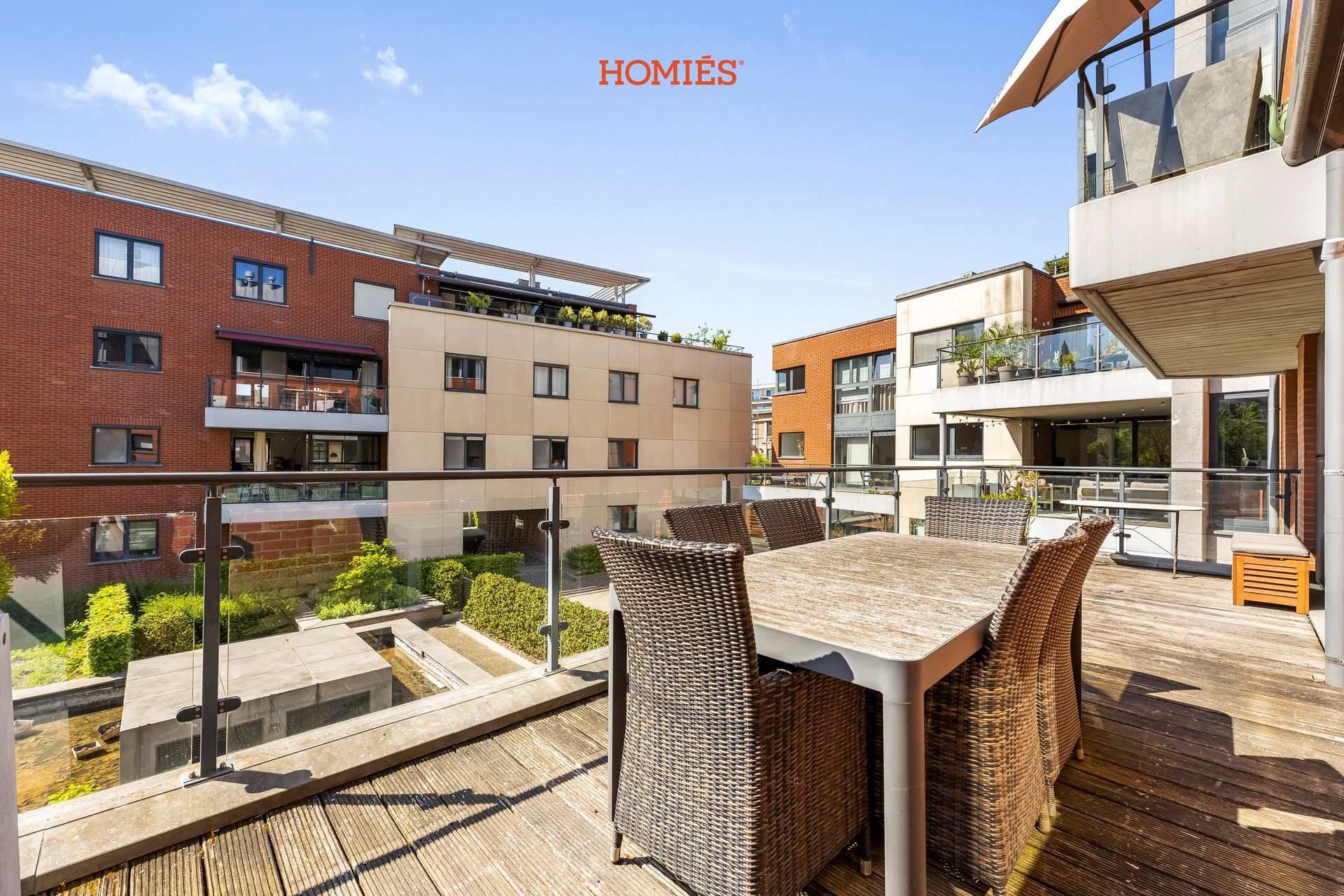 Ruim appartement met 3 slpks, riant terras en autostaanplaats foto 14