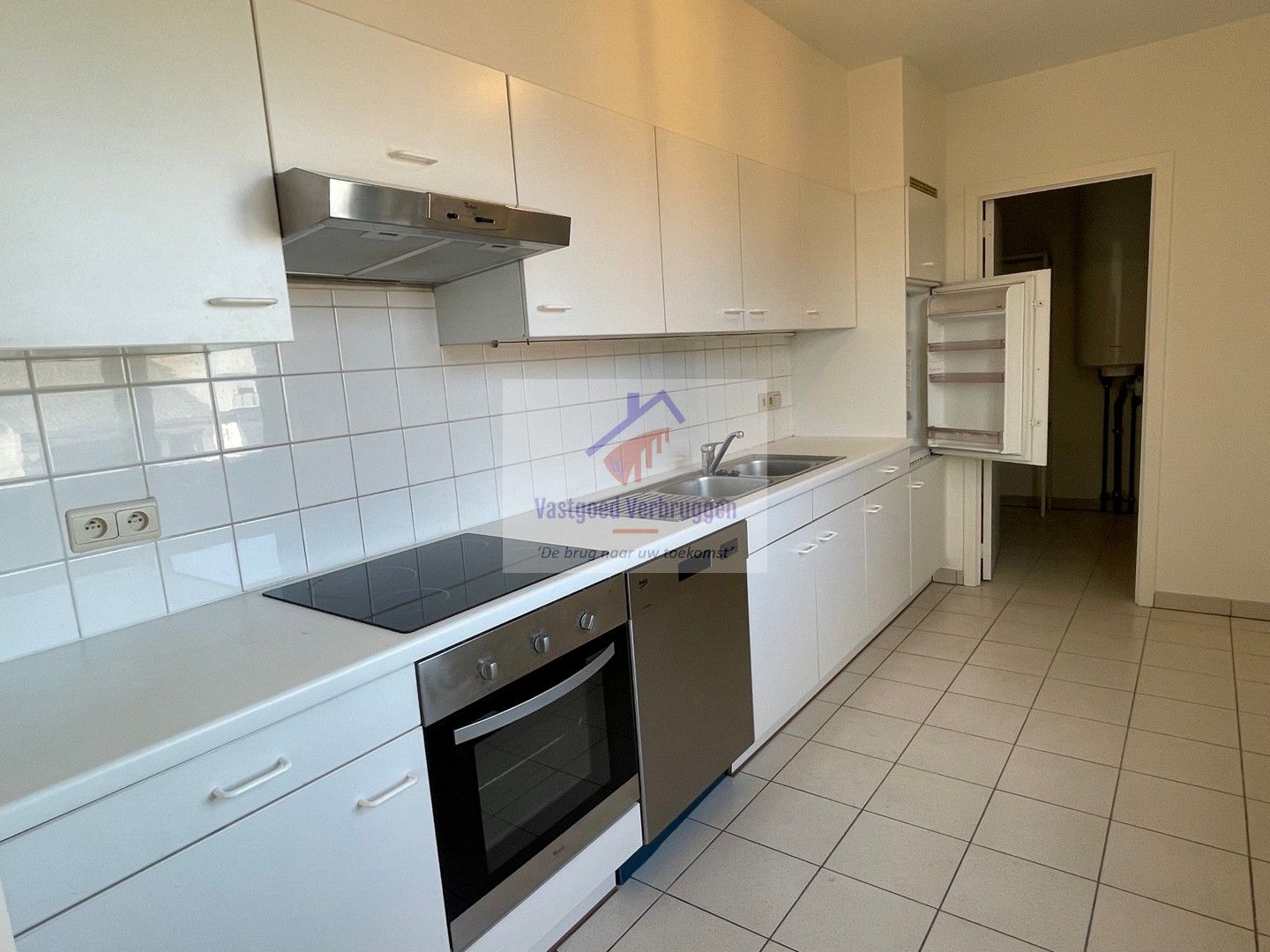 Centraal gelegen appartement (2slpk) met fenomenaal terras en uitzicht foto 4