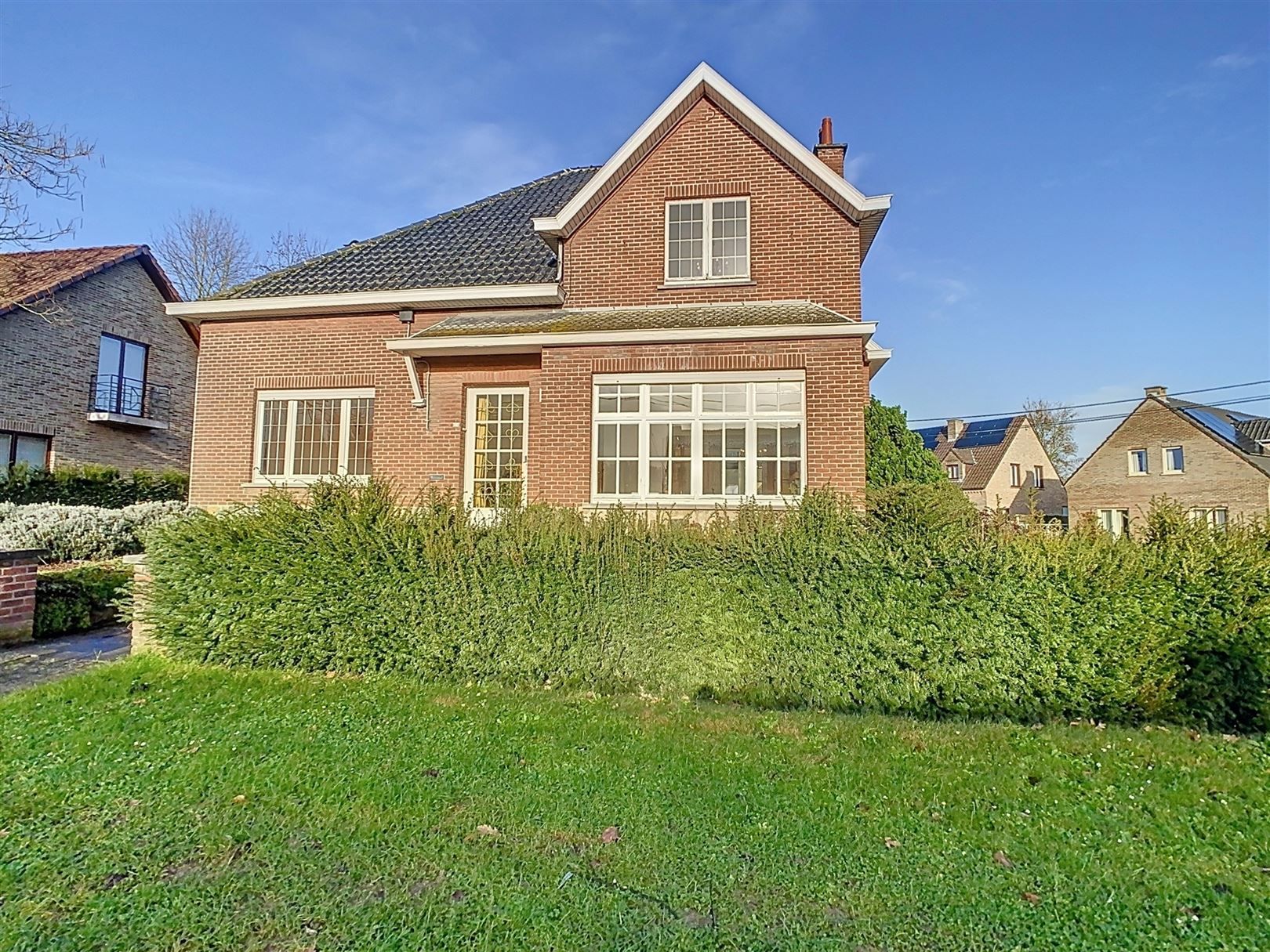 Hoofdfoto van de publicatie: Ruime woning, 3 slpks (+ inrichtb. zolder), tuin, 8a 35ca