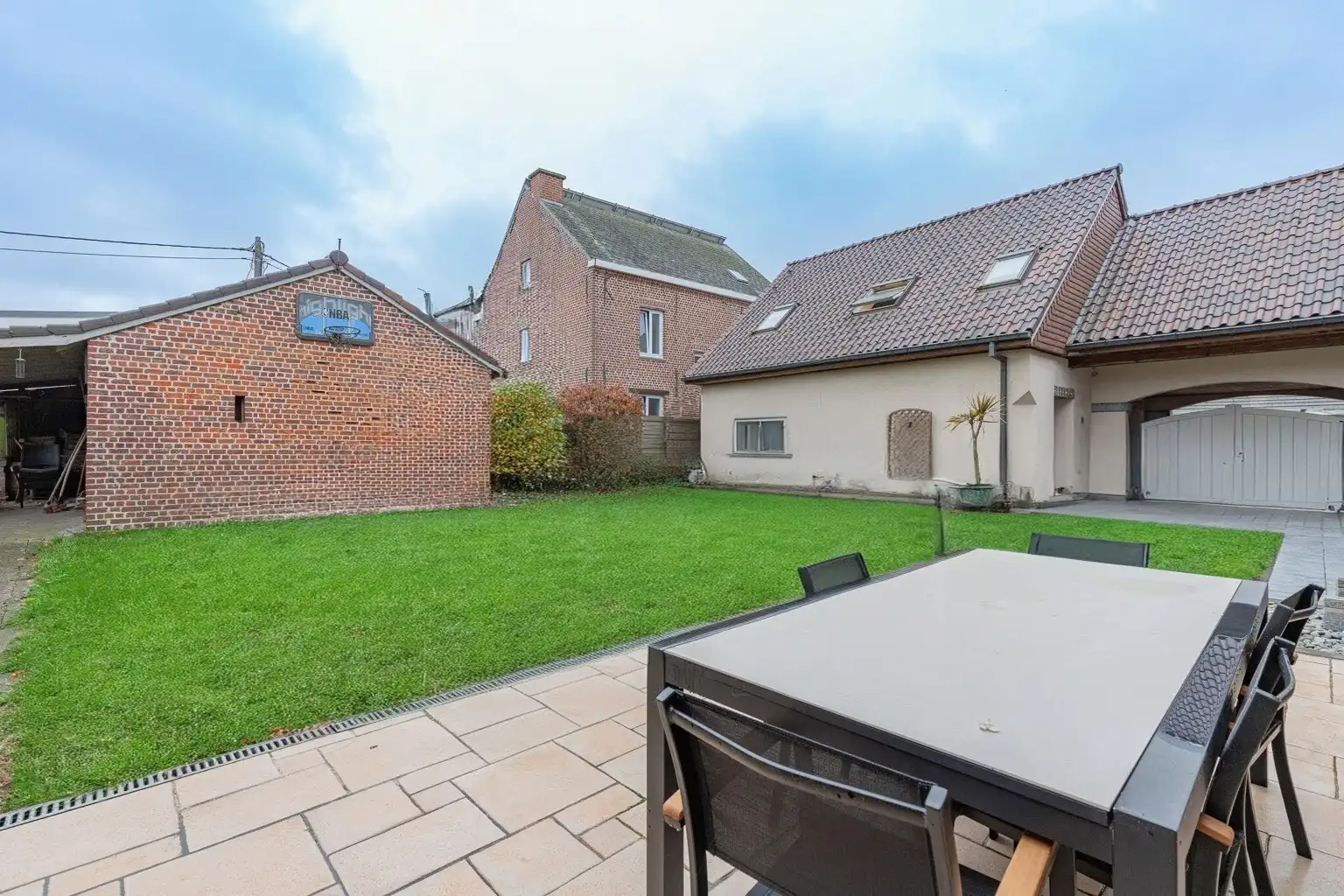 GROTE GERENOVEERDE BOERDERIJ MET APART APPARTEMENT foto 27