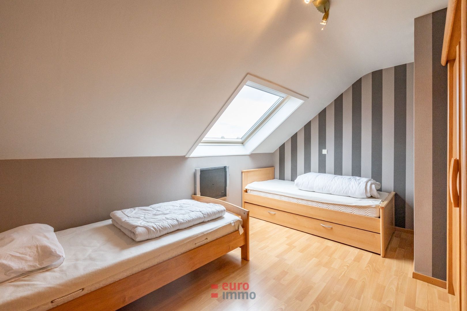 Zalig gelegen appartement met 2 slaapkamers in een zéér rustig domein tussen Westende en Middelkerke, op 300m van de zee en het zandstrand. foto 14