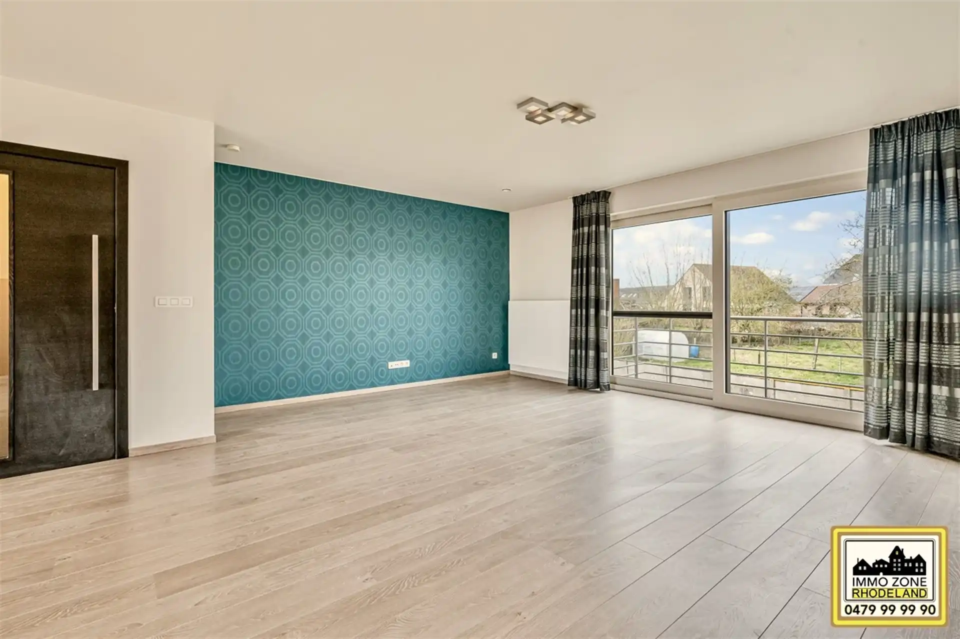 Prachtige instapklare woning met 4 slpks, garage en tuin foto 8