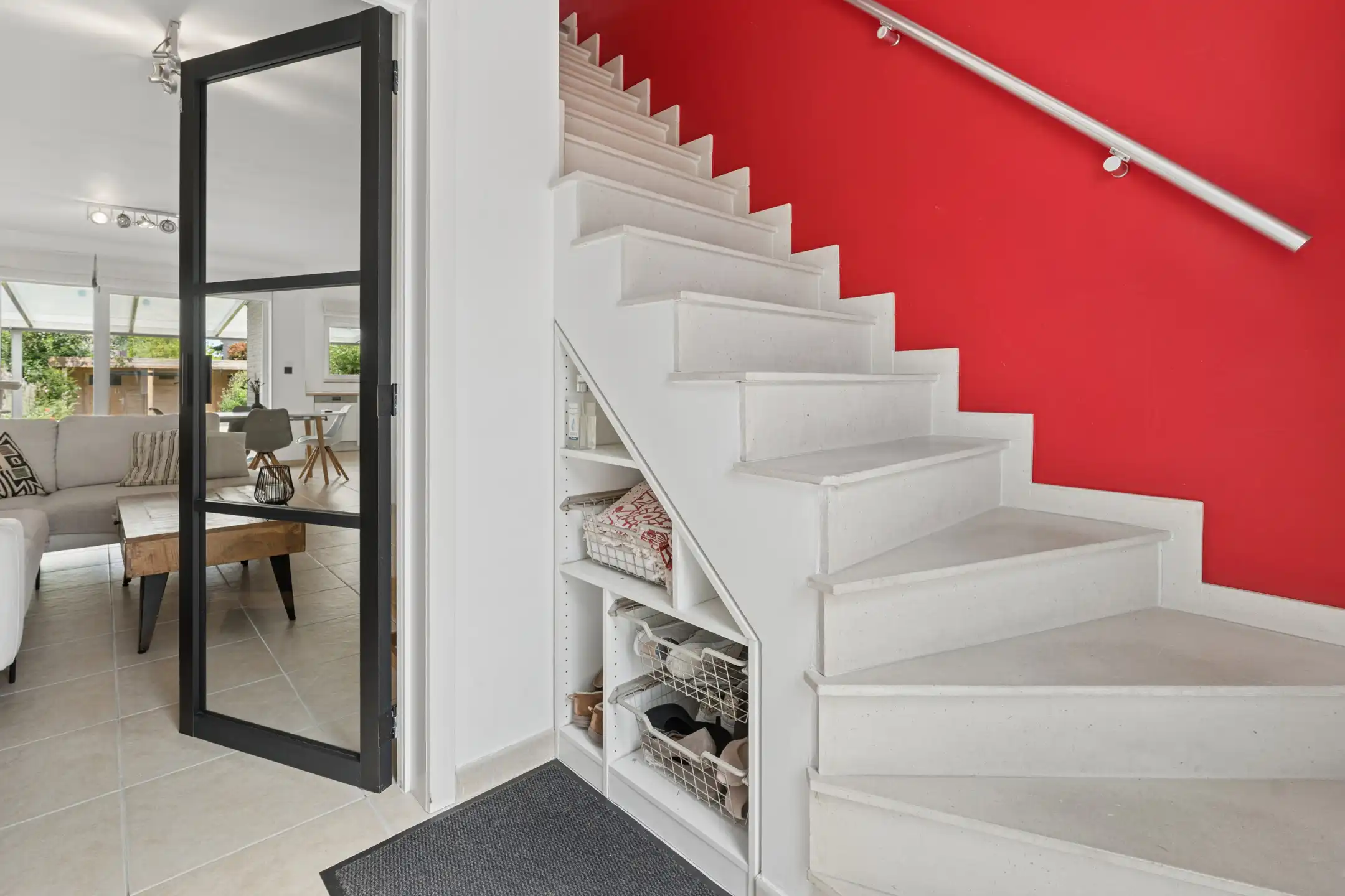 Ruime gezinswoning met garage en 5 slaapkamers.  foto 11