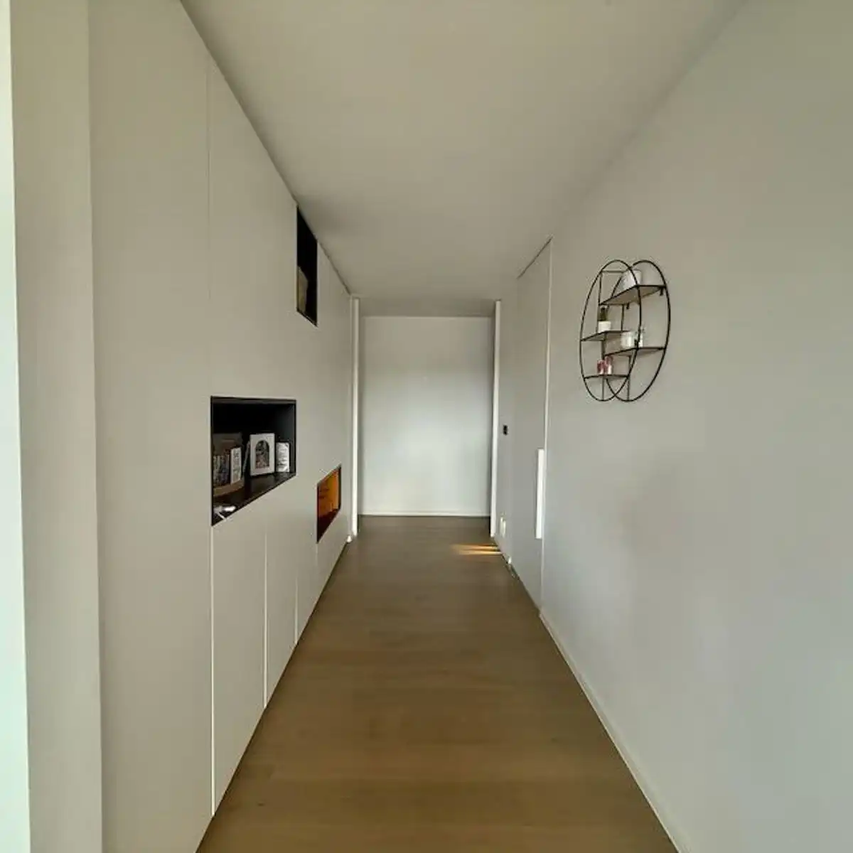 Luxueus appartement met riant terras en autostaanplaats foto 16