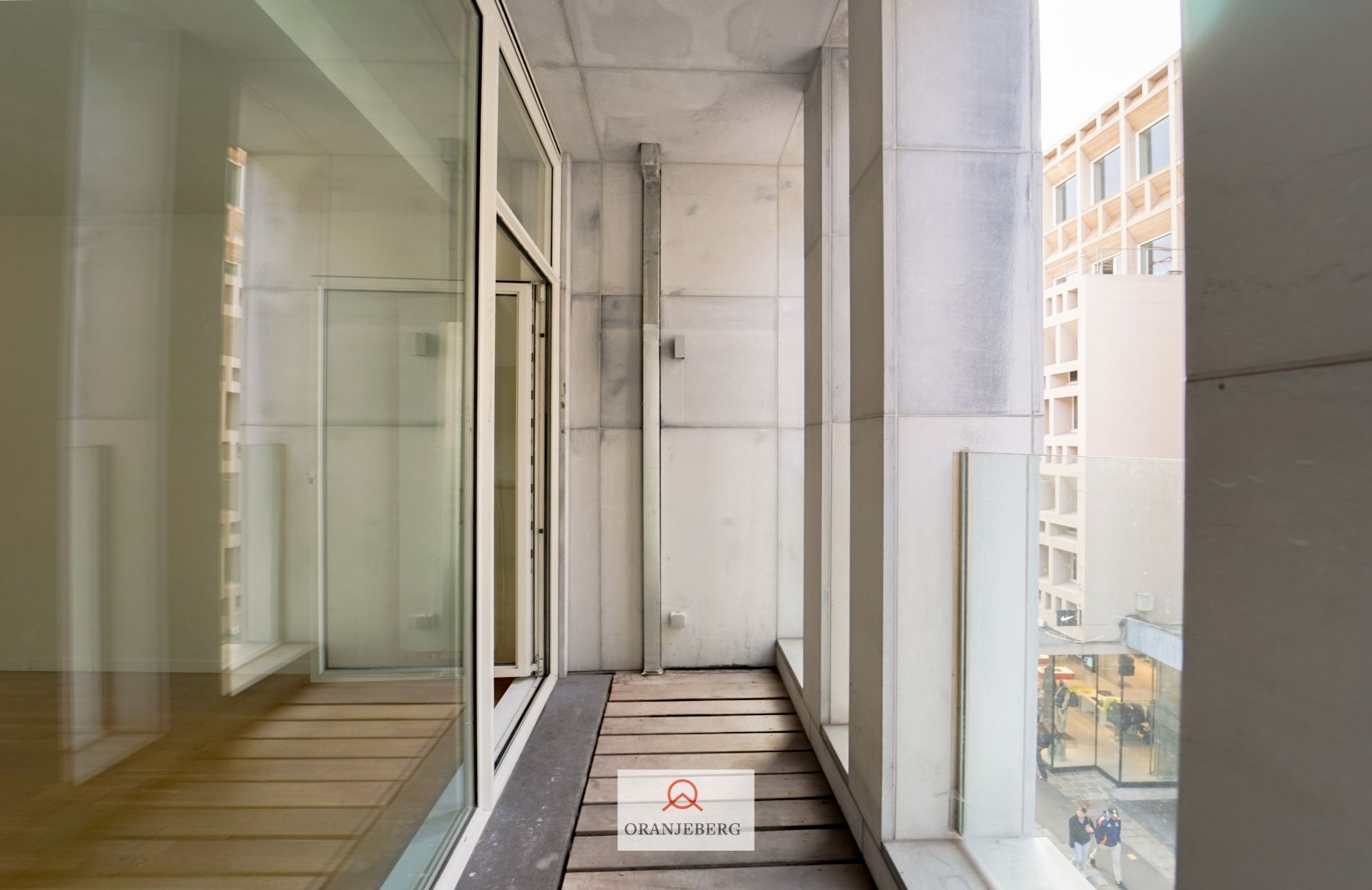 Duplex appartement met 2 terrassen vlakbij Kouter foto 9