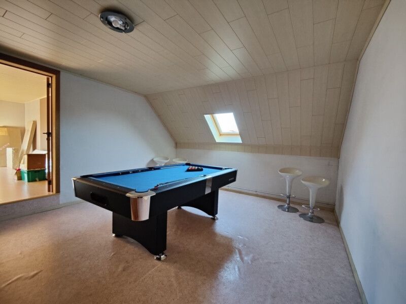 Beselare – Ruime halfopen bebouwing met 4 slaapkamers en garage foto 6