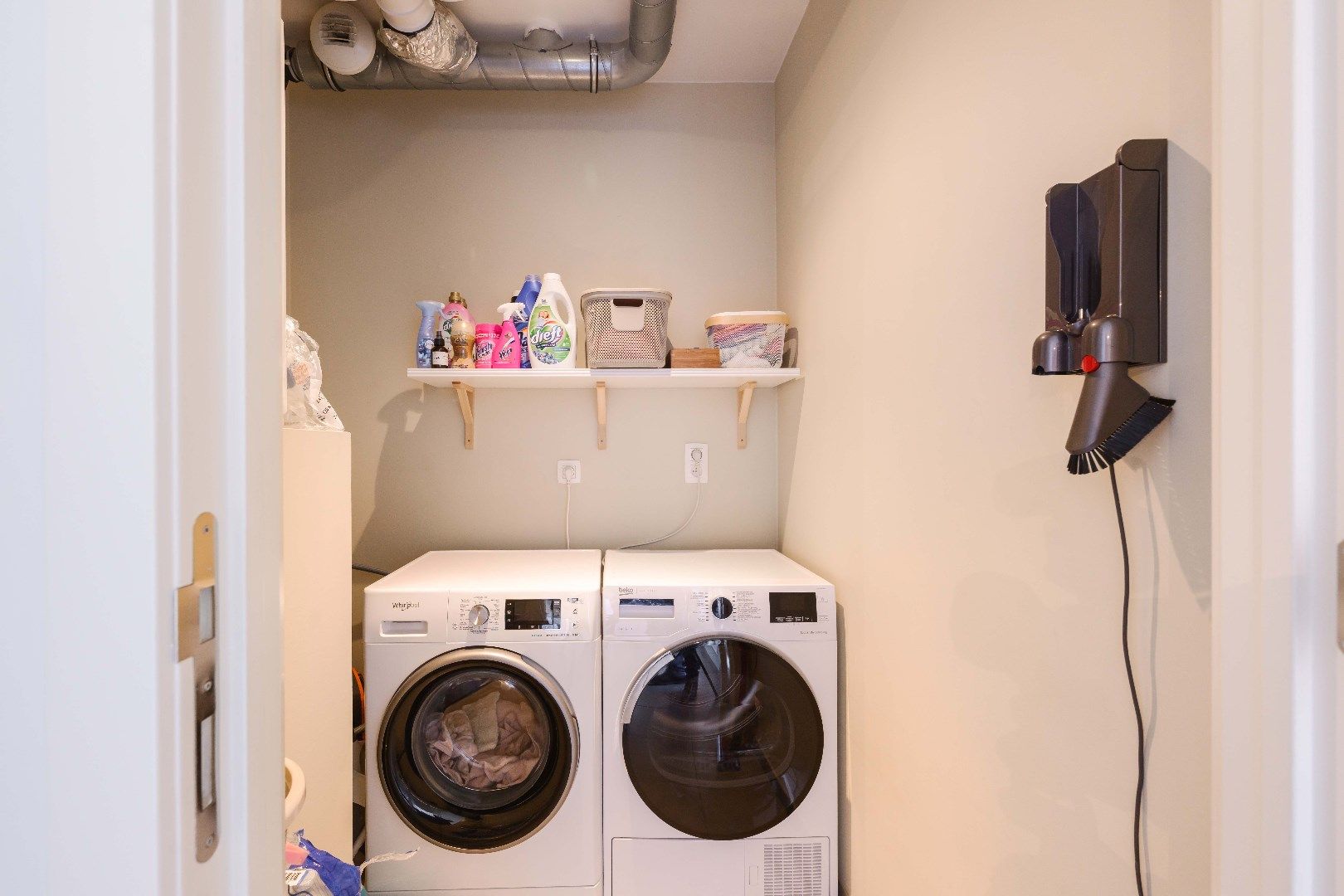 PRACHTIG INSTAPKLAAR APPARTEMENT | 2 SLPKS | INCL GARAGE foto 8