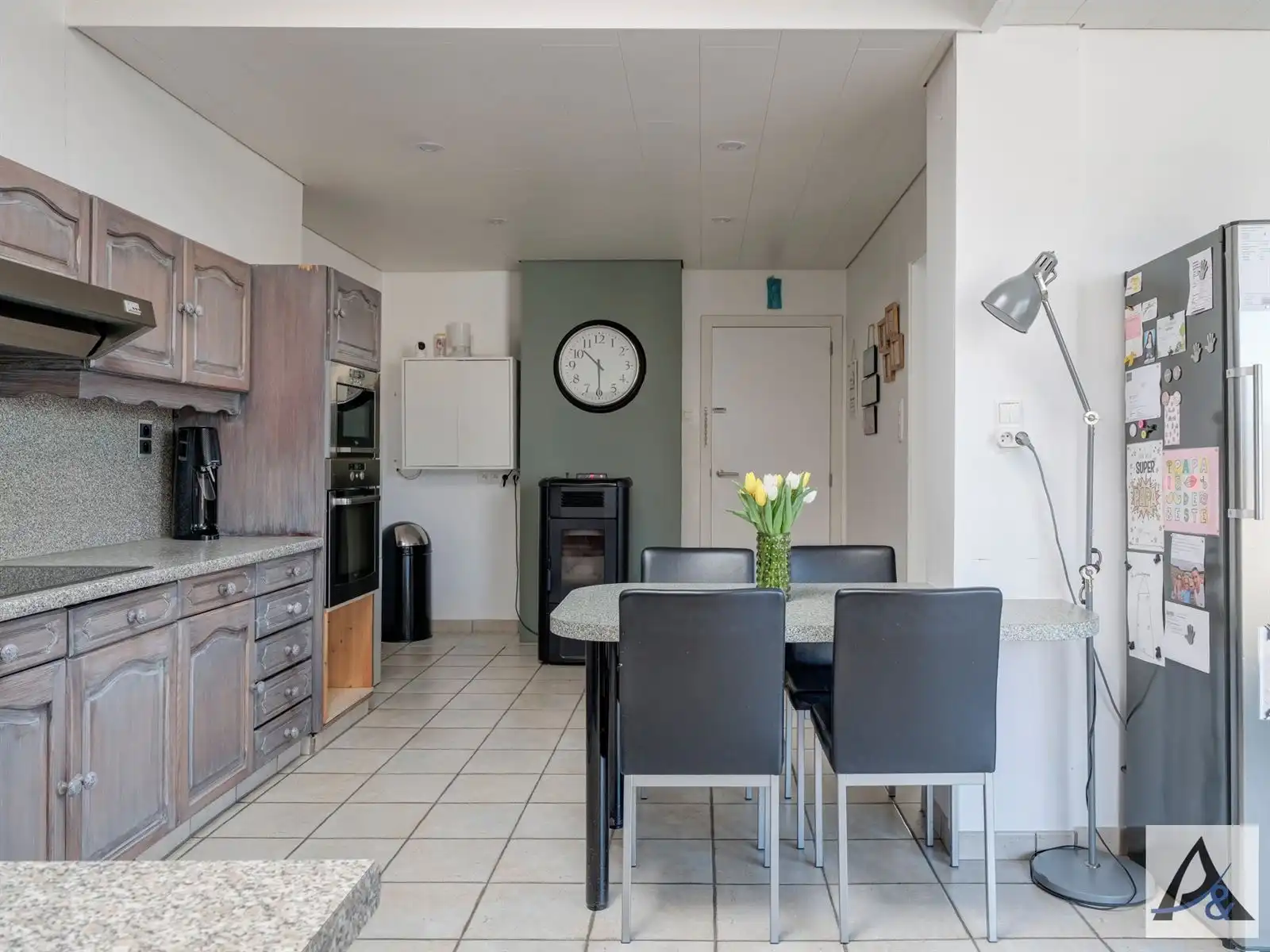 Instapklare eengezinswoning met prachtige tuin! foto 21