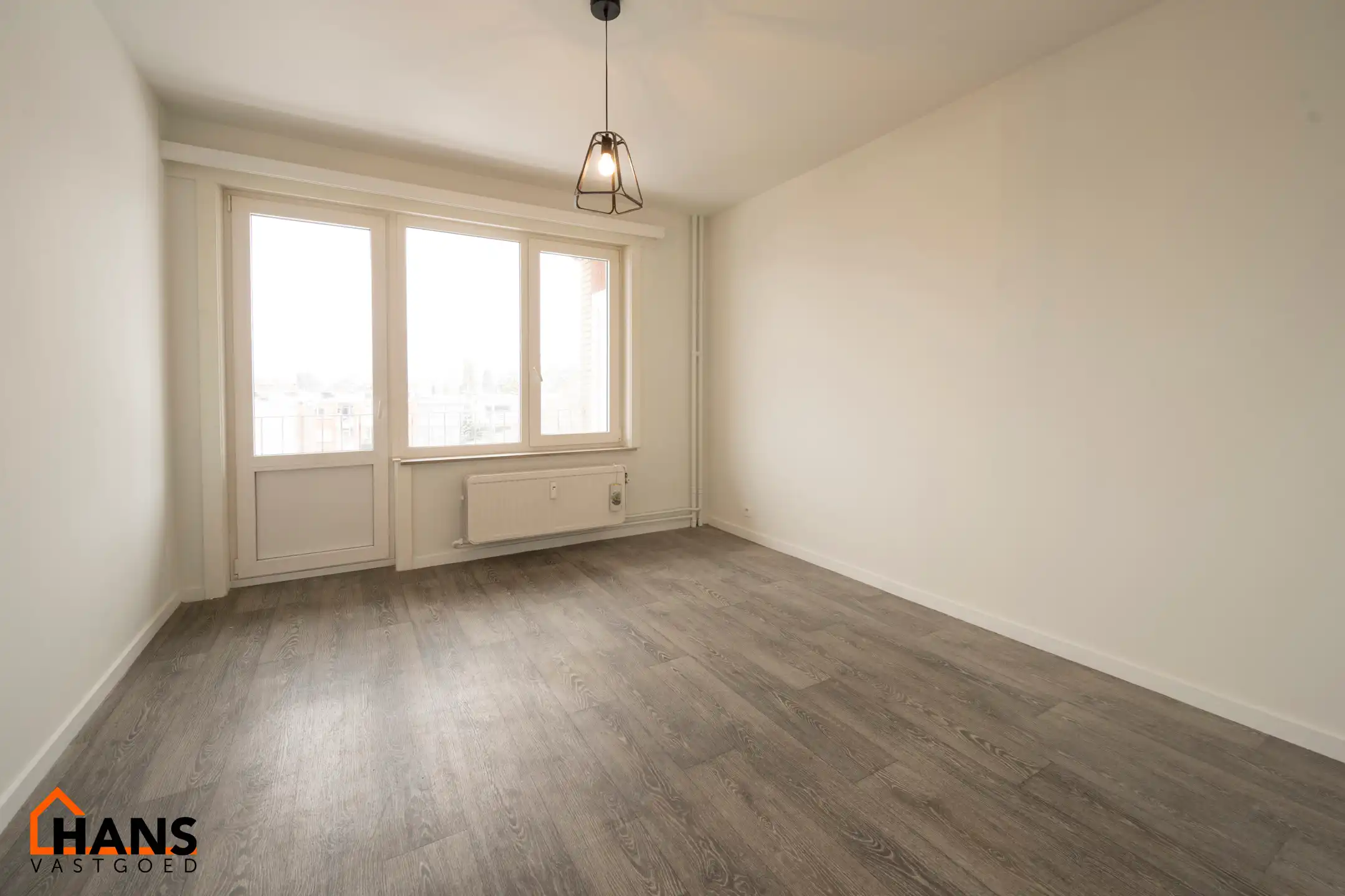 Gerenoveerd appartement met garage foto 11