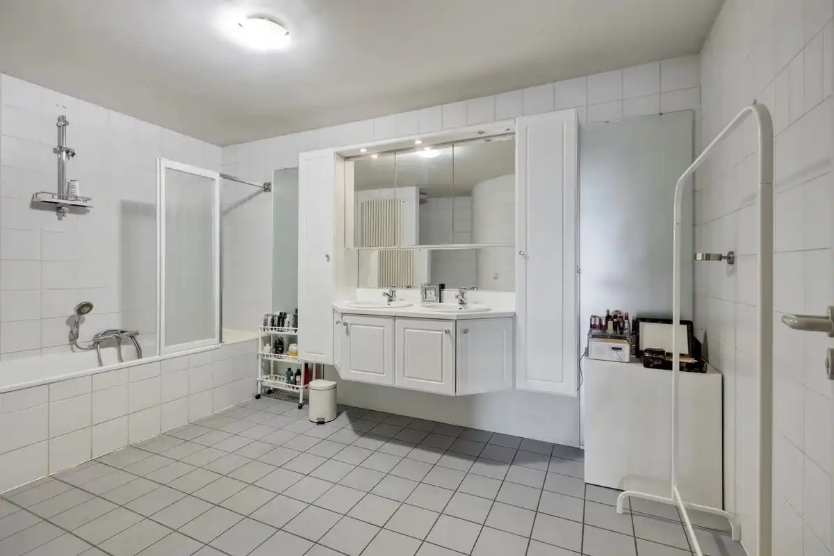 RUIM DUPLEXAPPARTEMENT VAN 144 M² MET 3 SLPK'S IN HASSELT foto 21