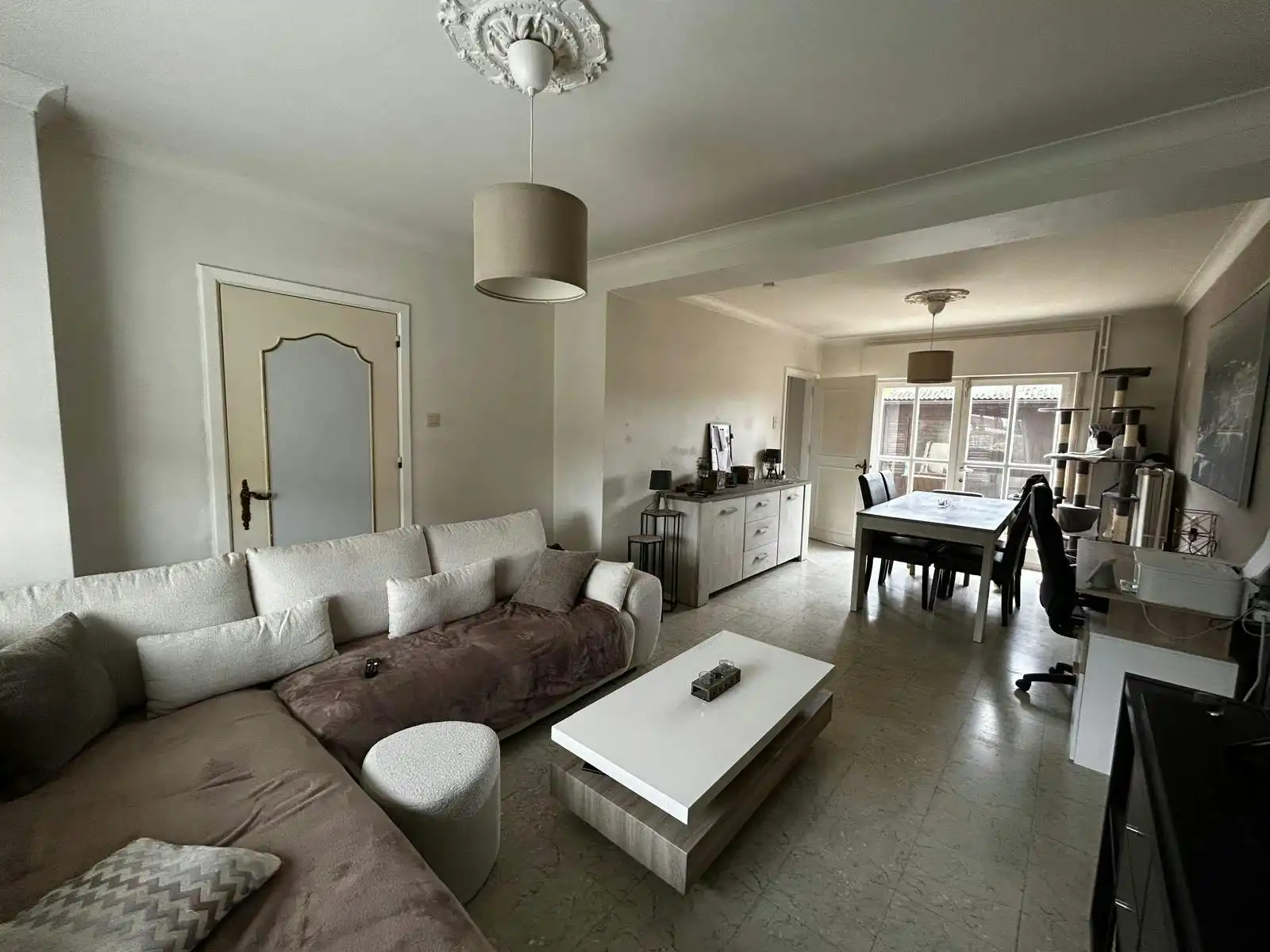 Te renoveren woning met 3 slaapkamers te koop in Aalter foto 2