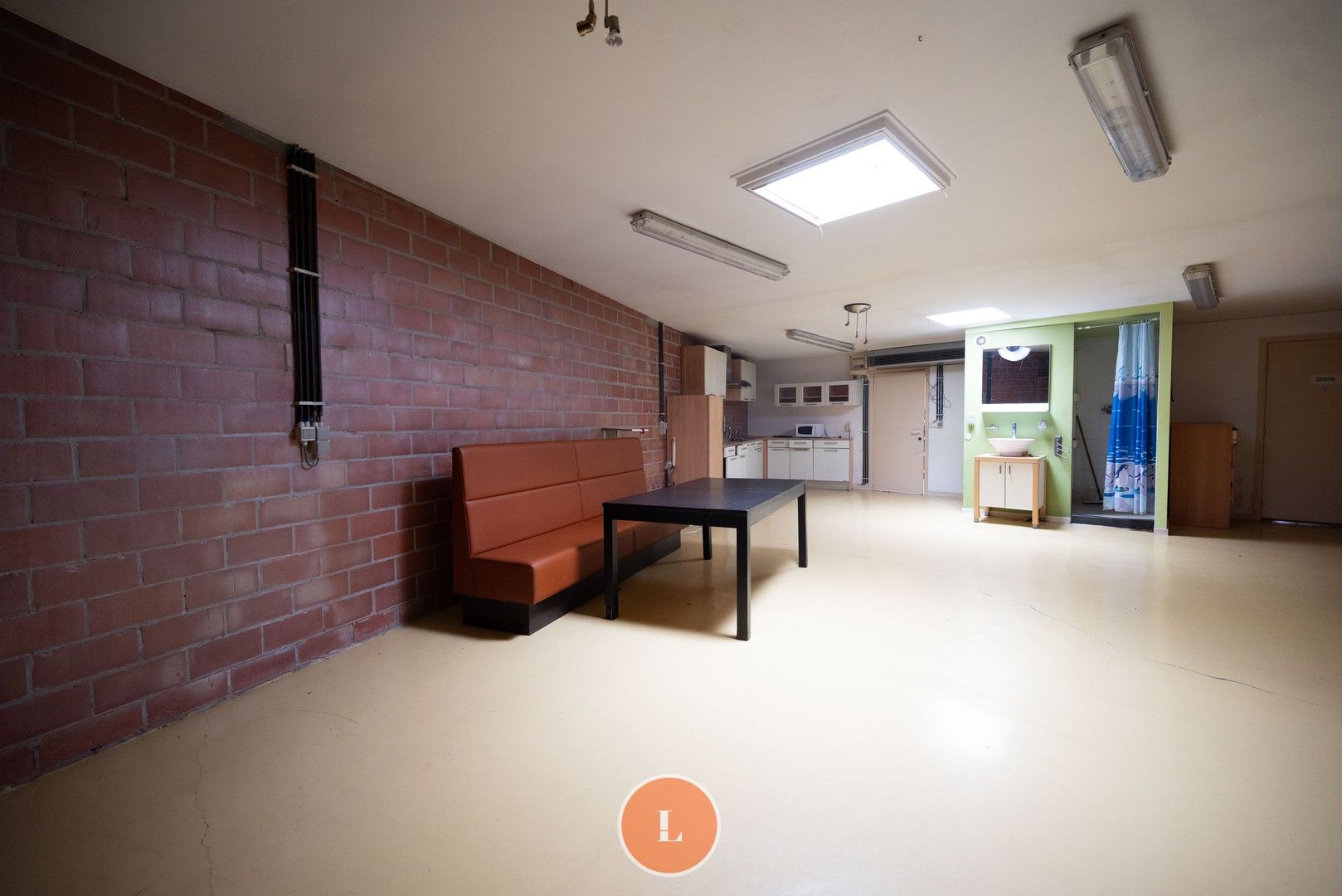 Centraal gelegen pand voor gemengd gebruik foto 11