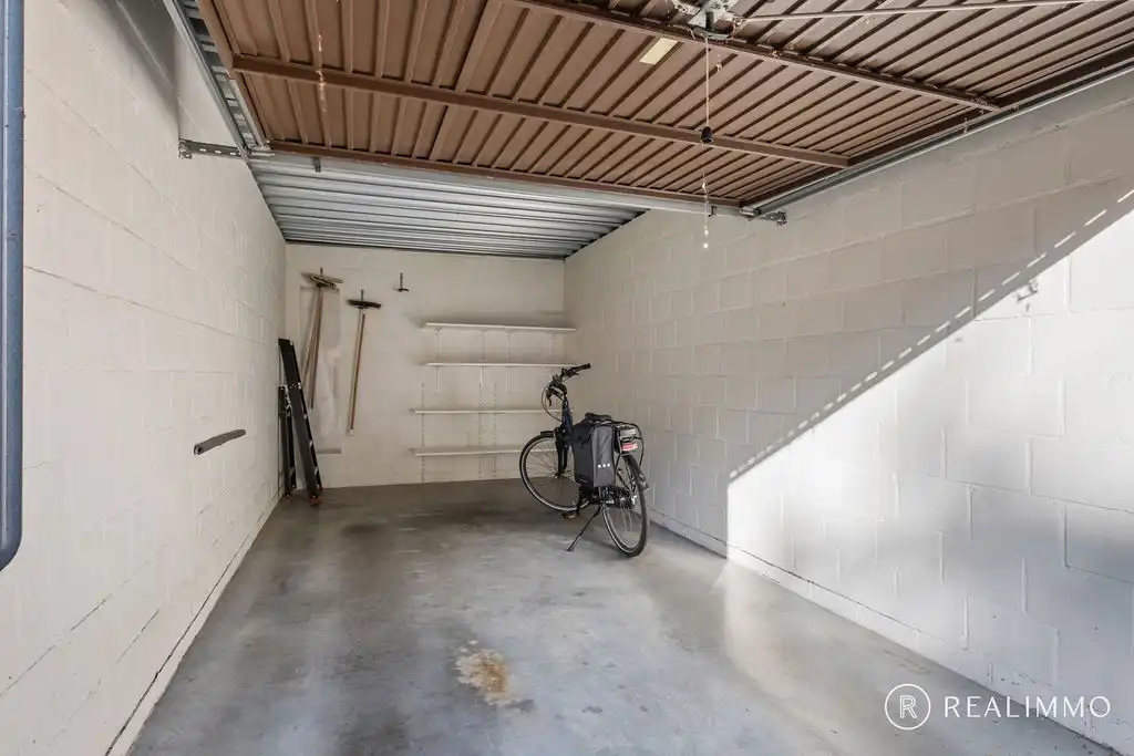 Ruim appartement met 3 slaapkamers én garage in het hartje Zwevegem! foto 20