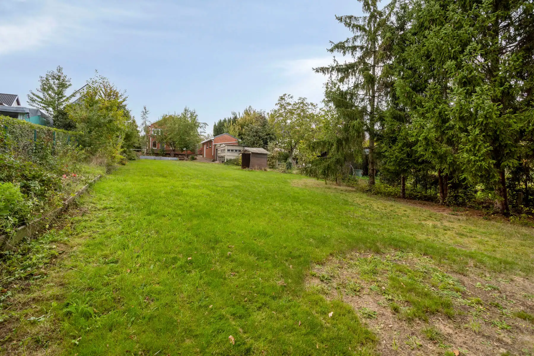 Leuke woning met veel potentieel en grote tuin foto 27