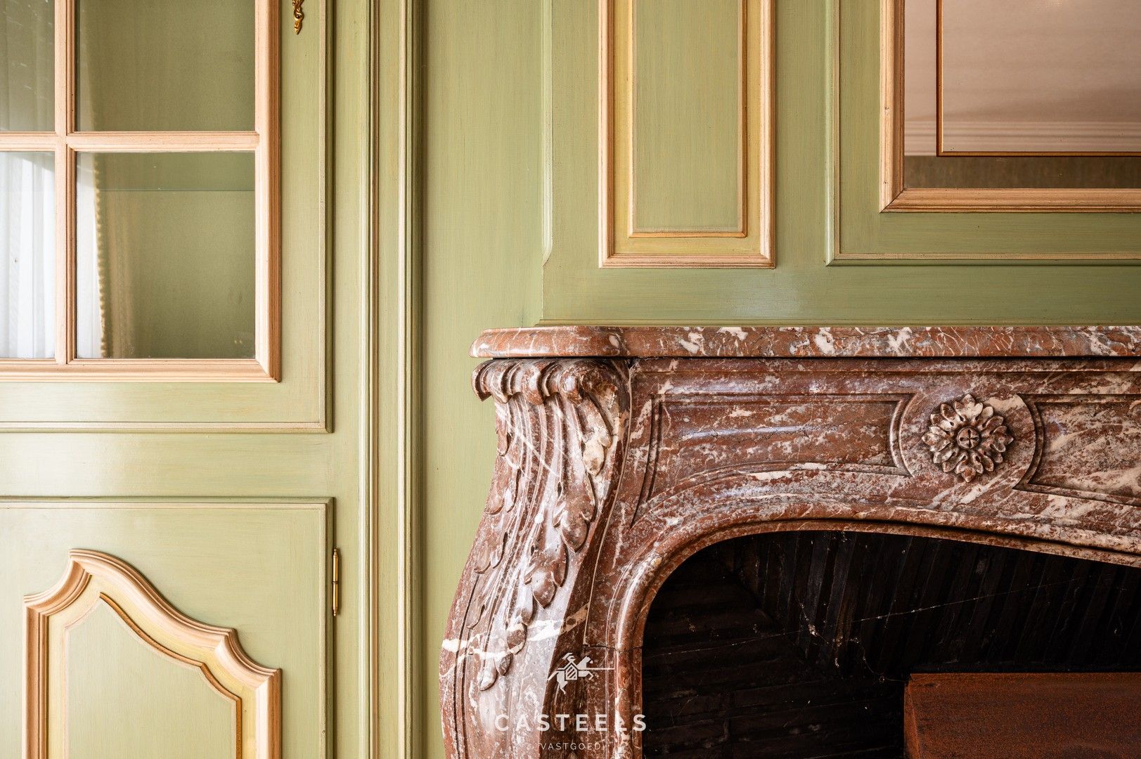 Karaktervolle villa met barokke charme en eindeloze mogelijkheden foto 7