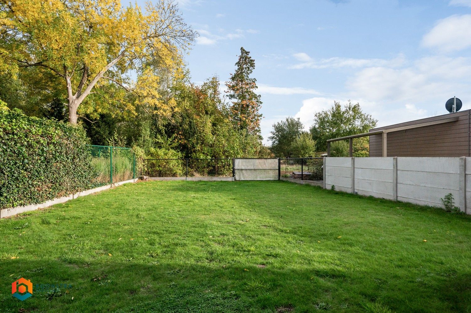 Handelszaak met tuin foto 9