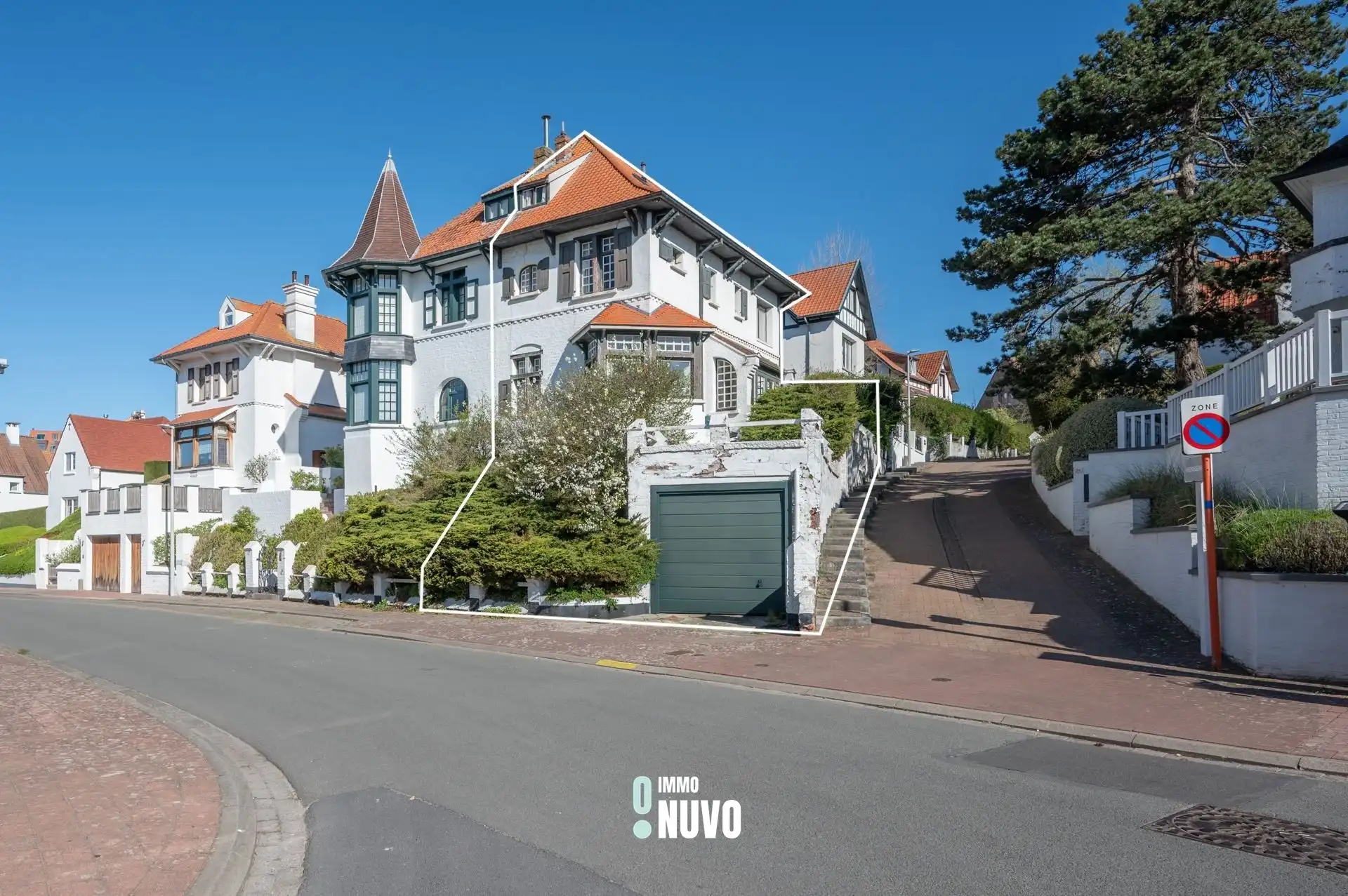 Hoofdfoto van de publicatie: Villa