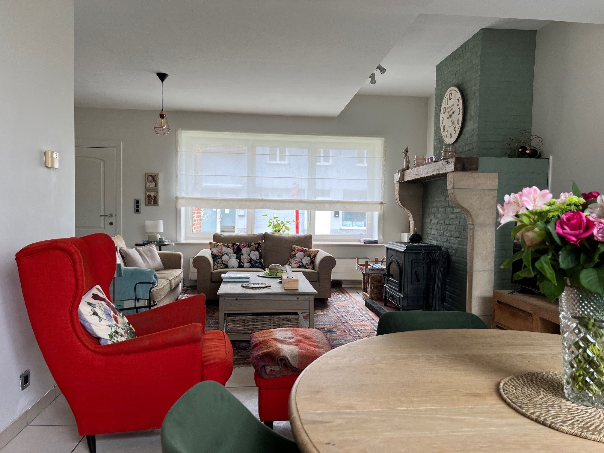 Charmante woning te huur met 3 slaapkamers en garage foto 2