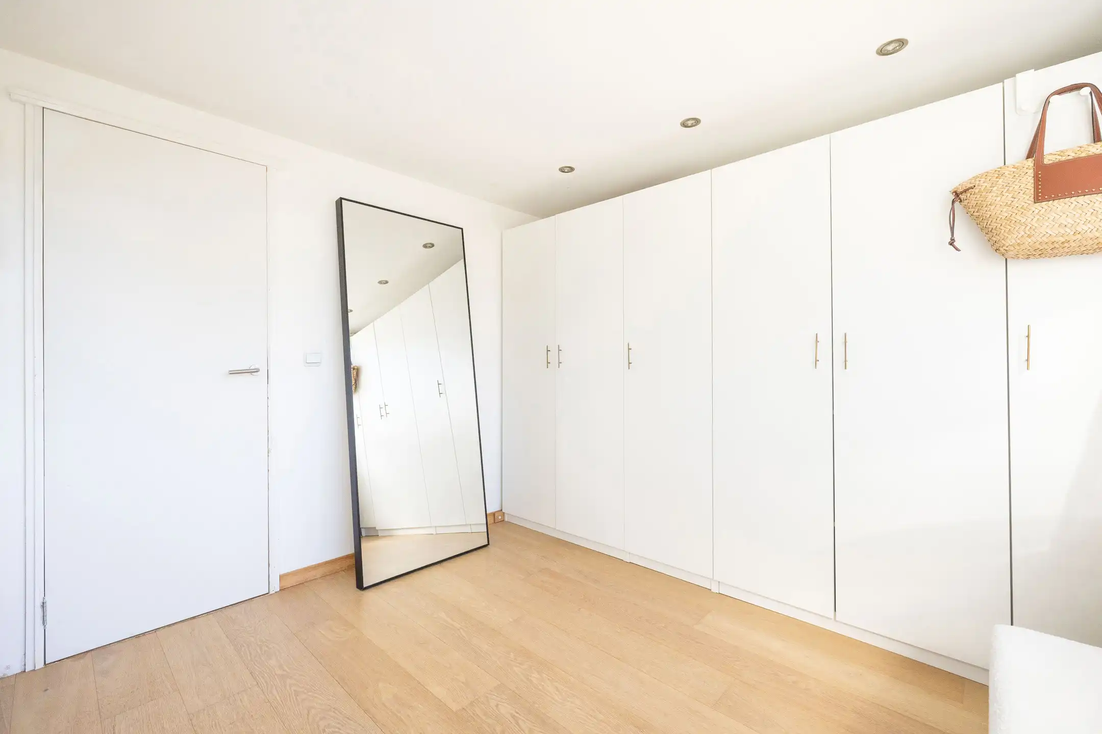 Gerenoveerd appartement met vrij uitzicht op het park foto 14