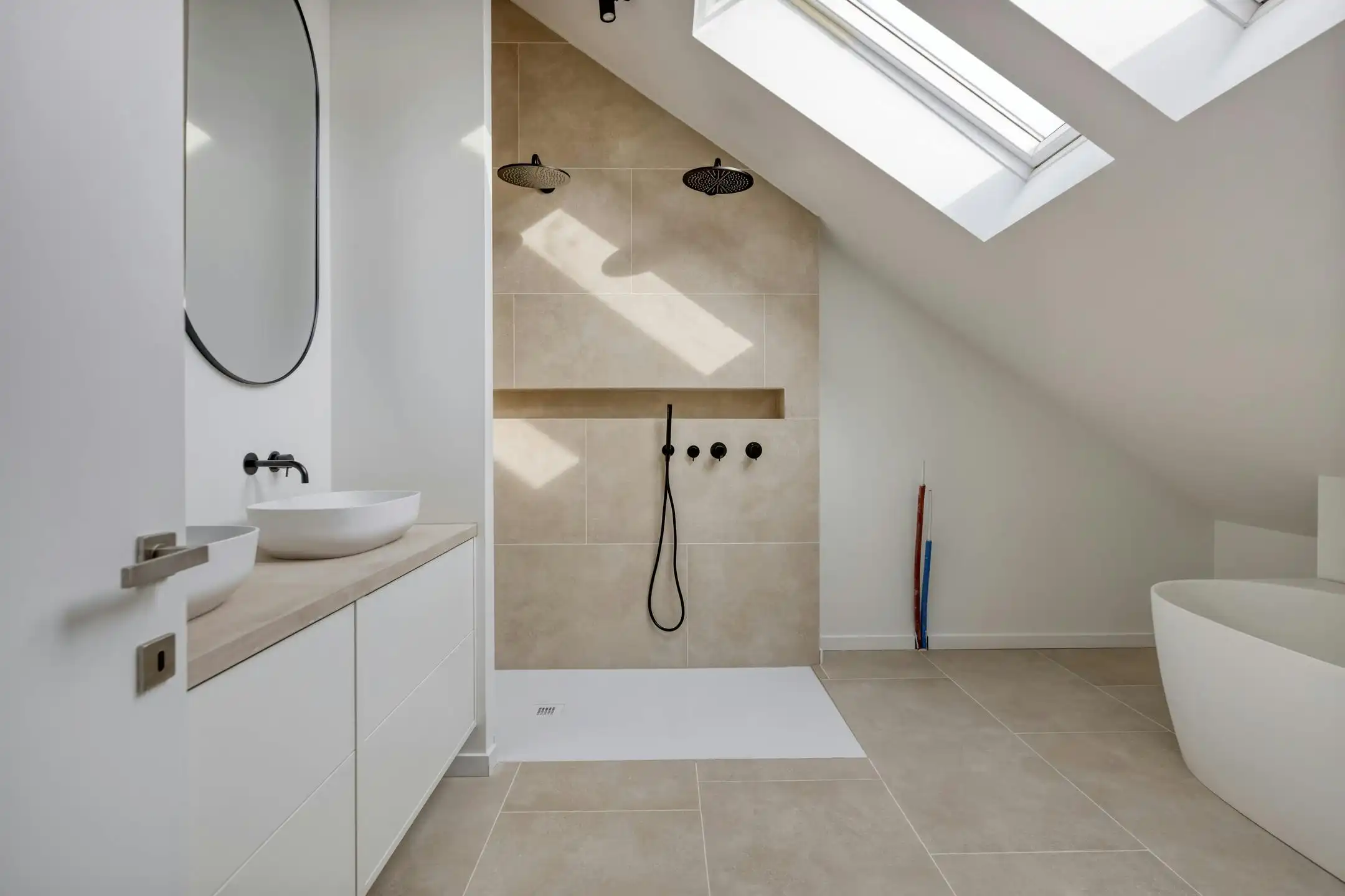 Luxueuze stadswoning met 5 slaapkamers en twee badkamers in Runkst foto 20