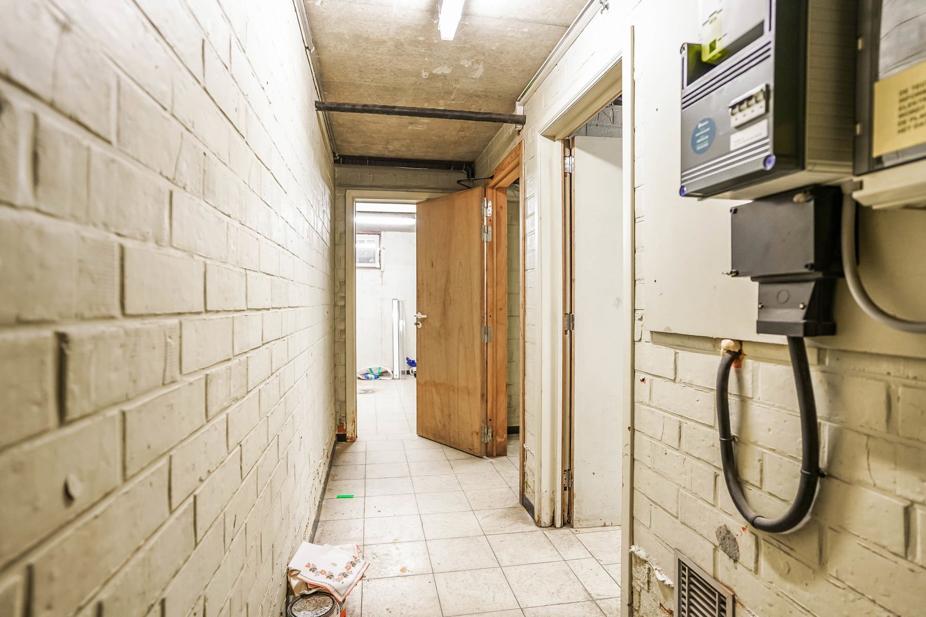 Veelzijdig, zeer ruim pand (handel én woonst) met tal van mogelijkheden in centrum Malderen! foto 12