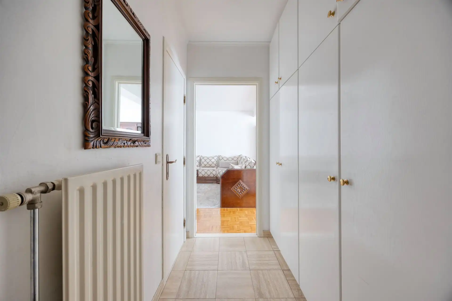 Instapklaar appartement met 2 slaapkamers. foto 2