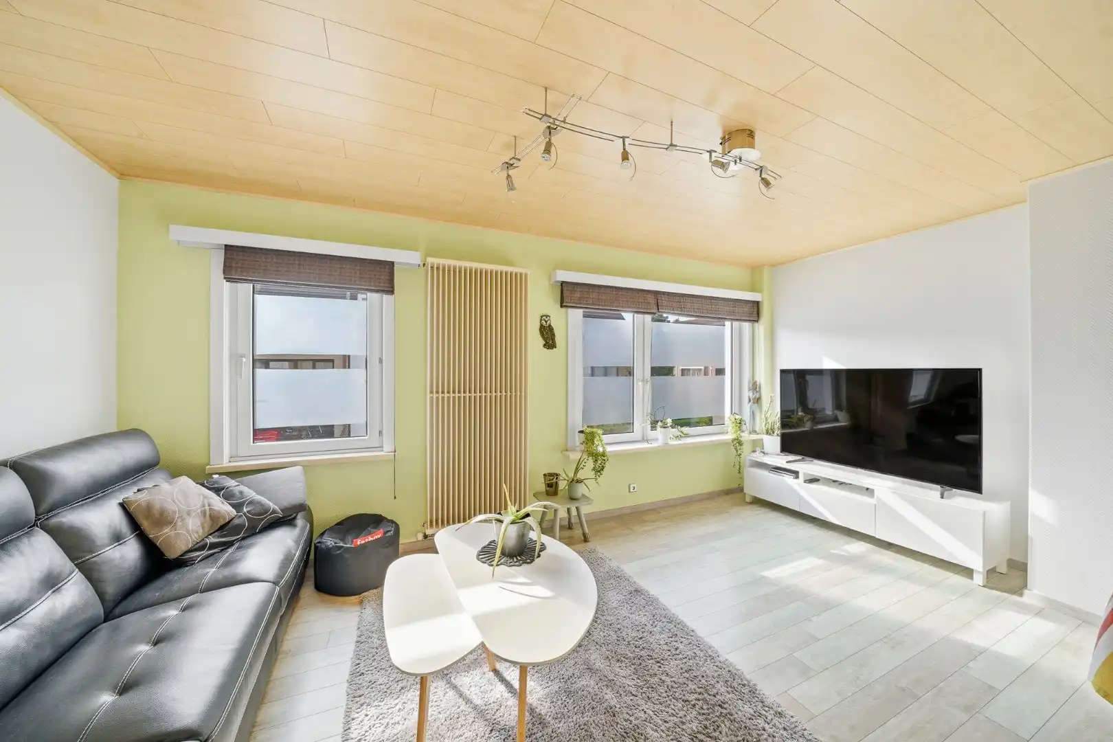 Instapklare bel-étagewoning met dubbele garage te Stene foto 8