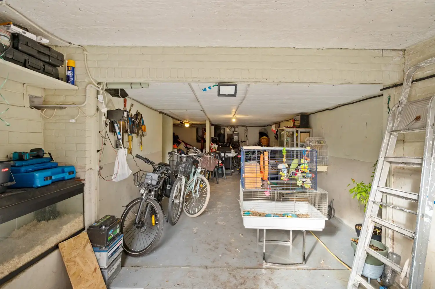 Op te frissen woning op toplocatie met 3 slaapkamers, zolder en kelder te Lier foto 14