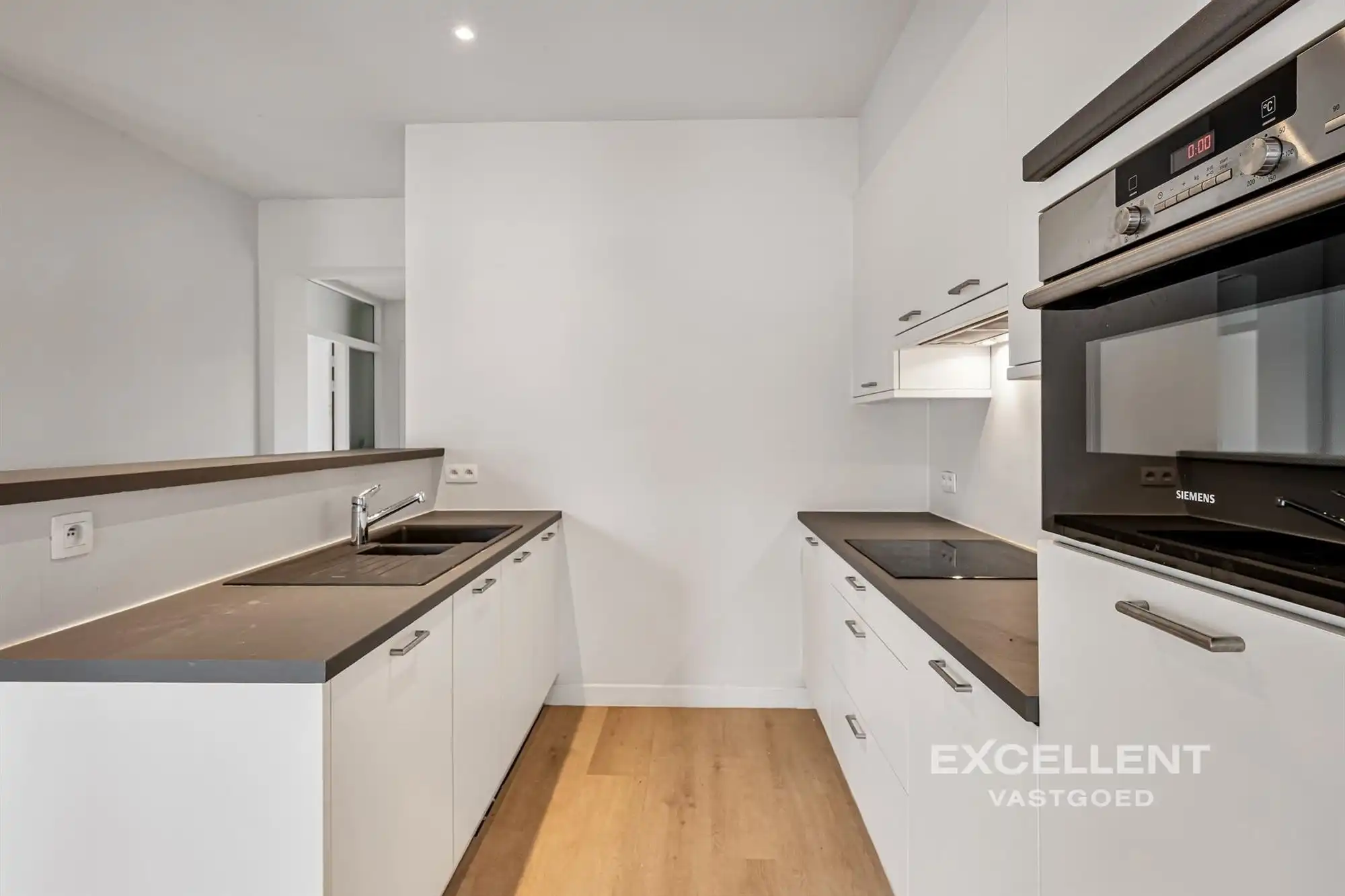 Opbrengsteigendom met 2 verhuurbare appartementen foto 2