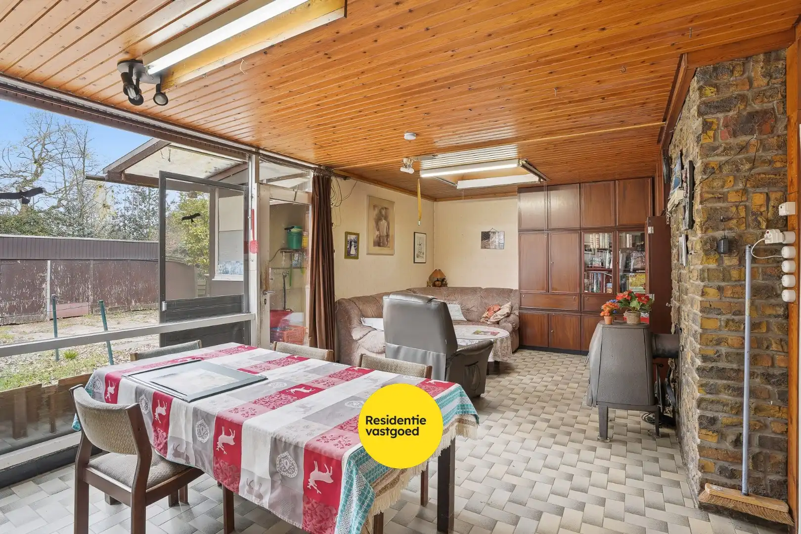 Alleenstaande bungalow op prachtige ligging in het groen foto 7