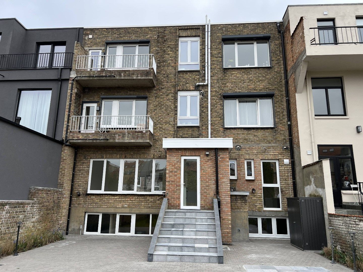 Instapklaar appartement met tuin - INTERBELLUMWIJK foto 24