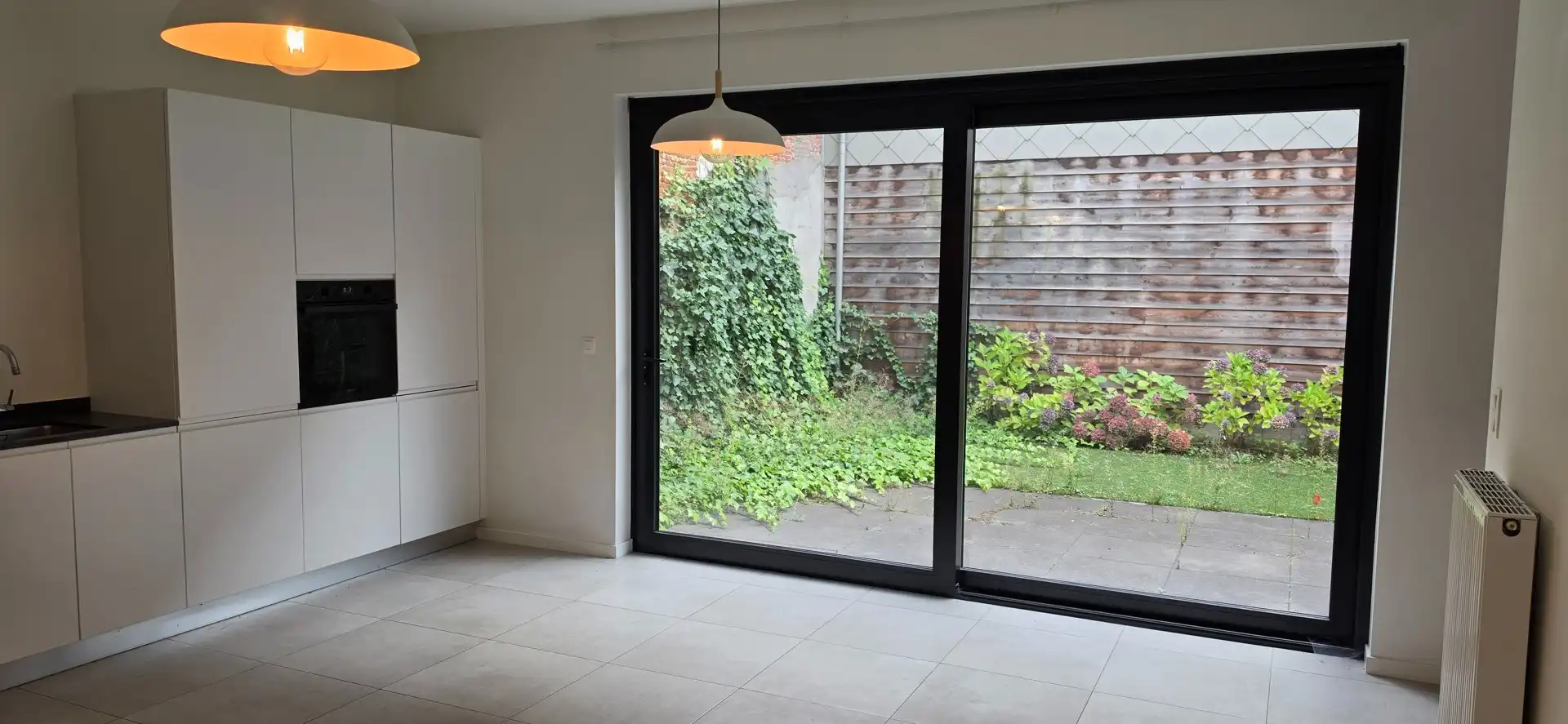Ruime stadswoning met 3 slaapkamers, privétuin en ondergrondse staanplaats in Antwerpen foto 13