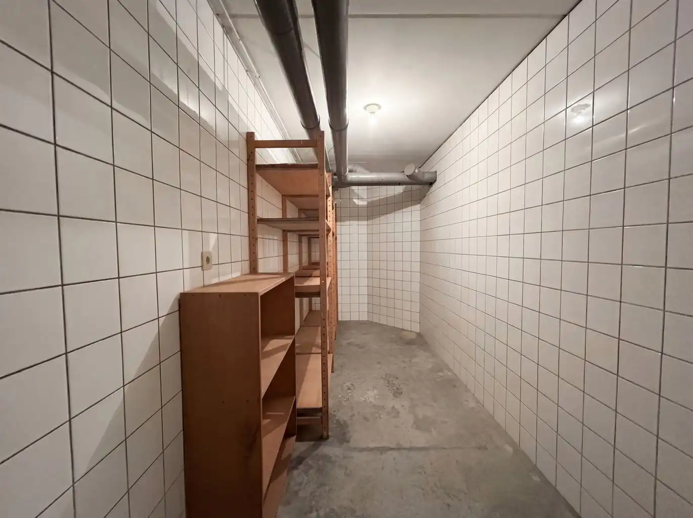 Zeer ruim gelijkvloers appartement voorzien van 2 (+1) slaapkamers, terrassen en afgesloten garagebox, gelegen nabij het centrum van Maaseik. foto 22