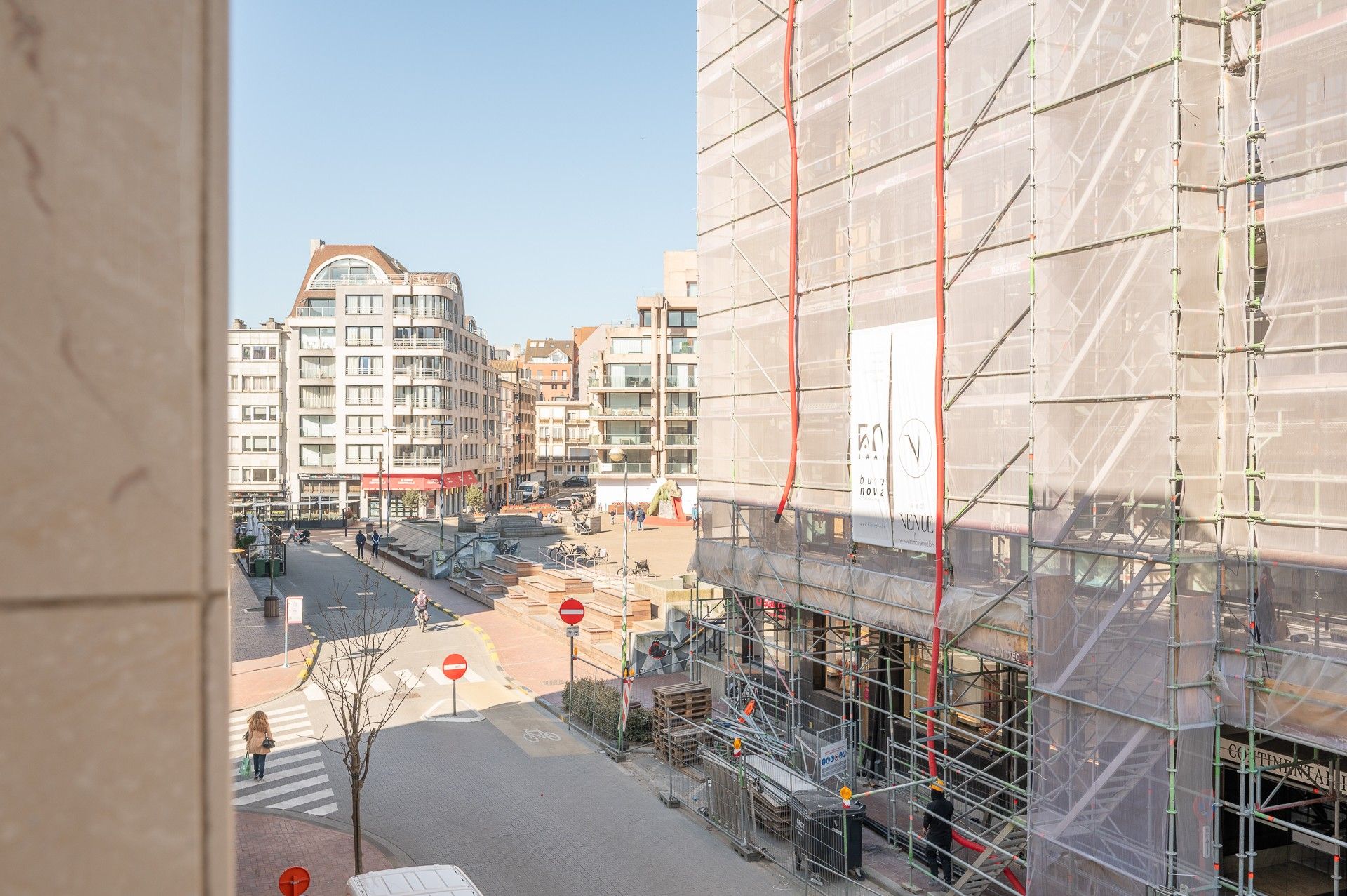 Stijlvol gerenoveerd appartement op topligging in Knokke foto 10