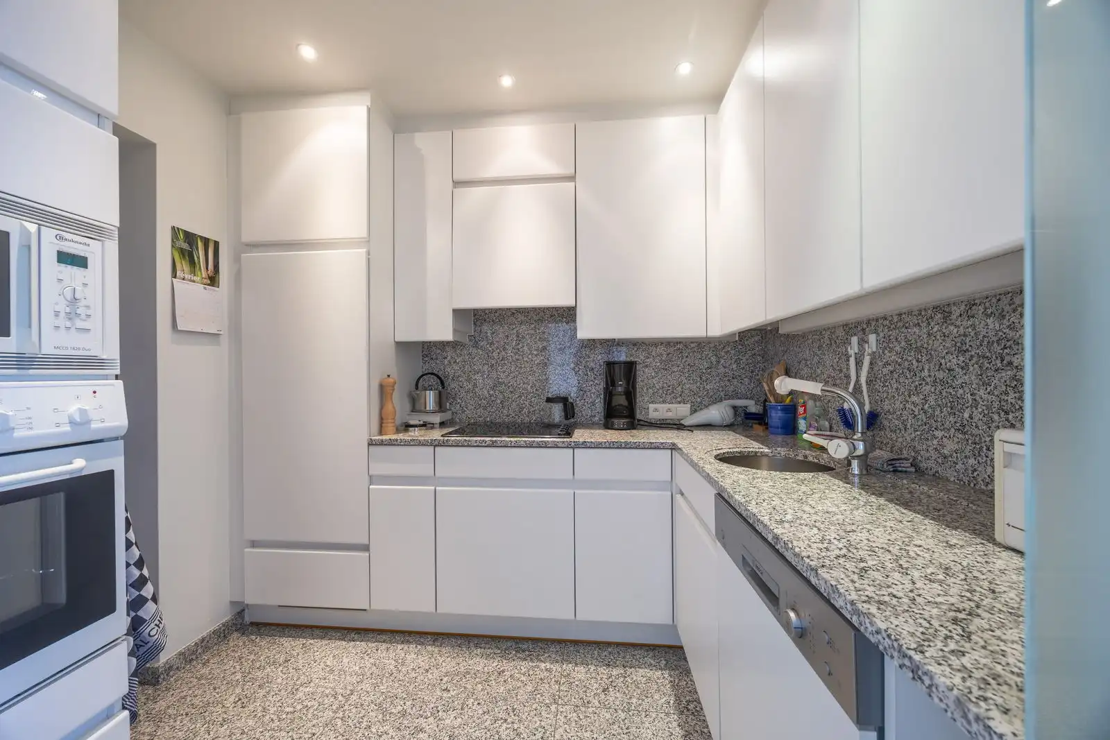 Prachtig appartement met panoramisch zeezicht en 2 slpk foto 8