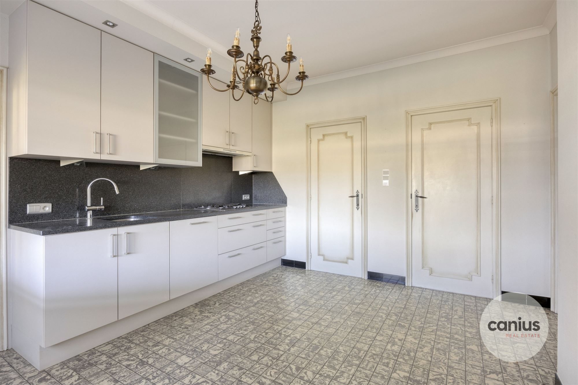 CHARMANTE, VRIJSTAANDE WONING MET 3 SLAAPKAMERS IN SCHULEN  foto 11