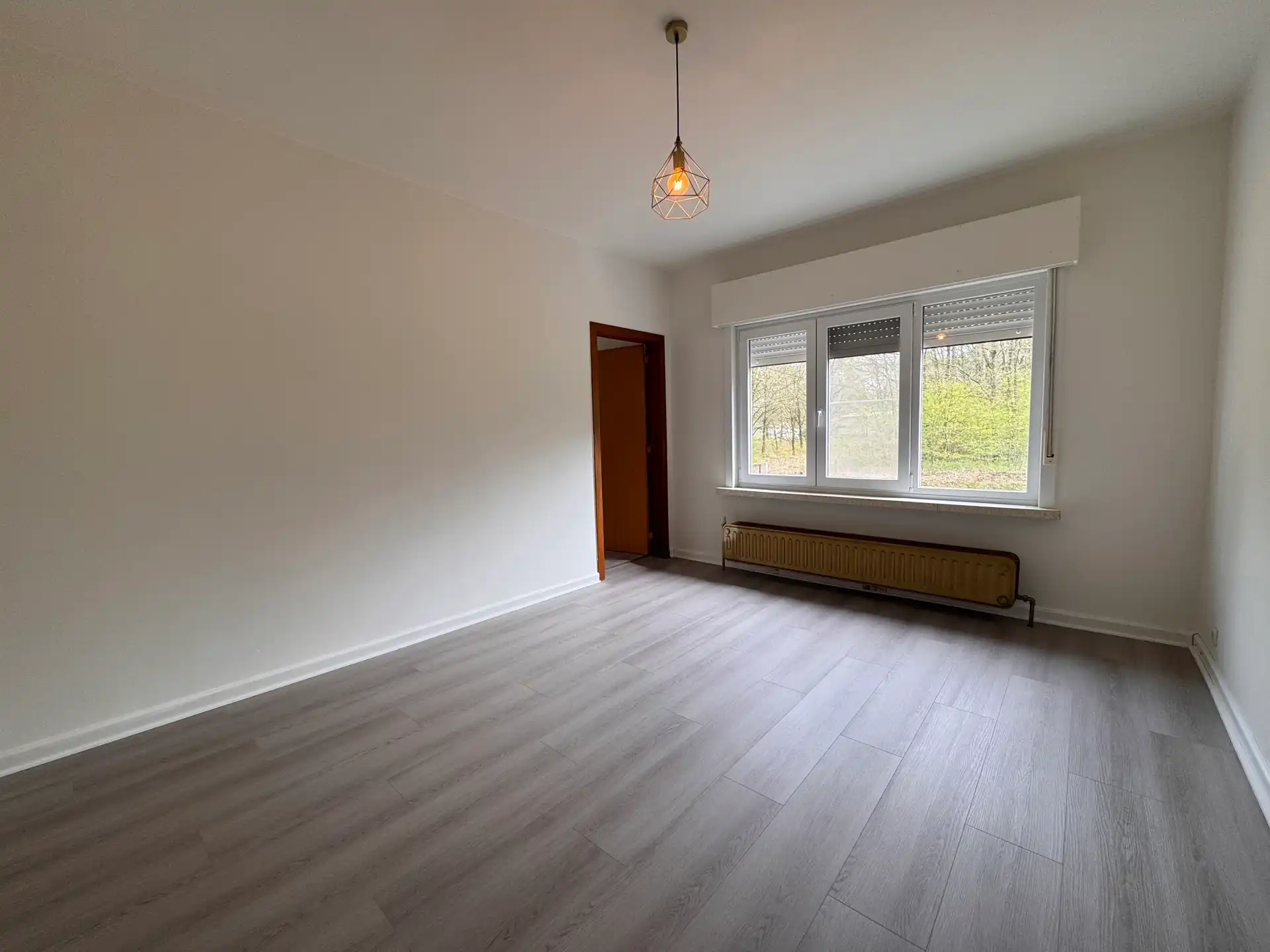 Rustig gelegen woning met 3 slaapkamers en grote tuin foto 10