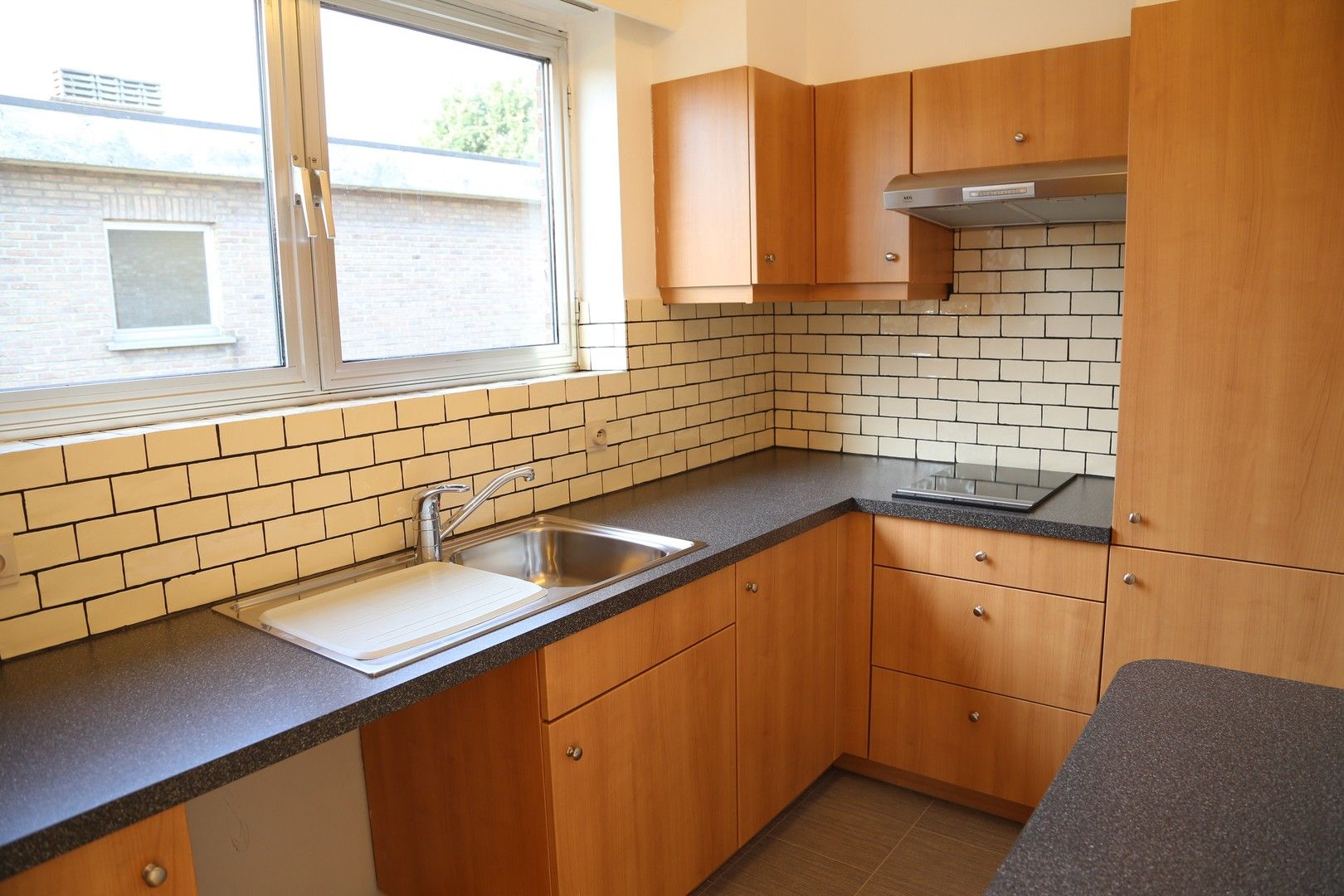 Appartement met 2 slaapkamers, terras én garagebox. foto 3